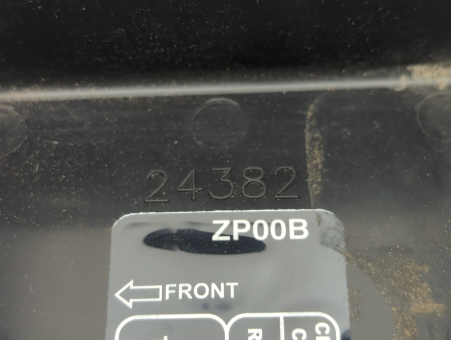2007-2008 Nissan Frontier Fusebox Fuse Box Panel Relay Module P/N:ZP00B 284B6ZE00C Fits Fits 2007 2008 OEM Used Auto Parts -