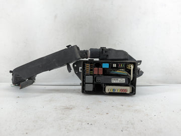 2007-2008 Nissan Frontier Fusebox Fuse Box Panel Relay Module P/N:82641-30340 ZP00B, 284B6ZE00C Fits Fits 2007 2008 OEM Used Auto Parts