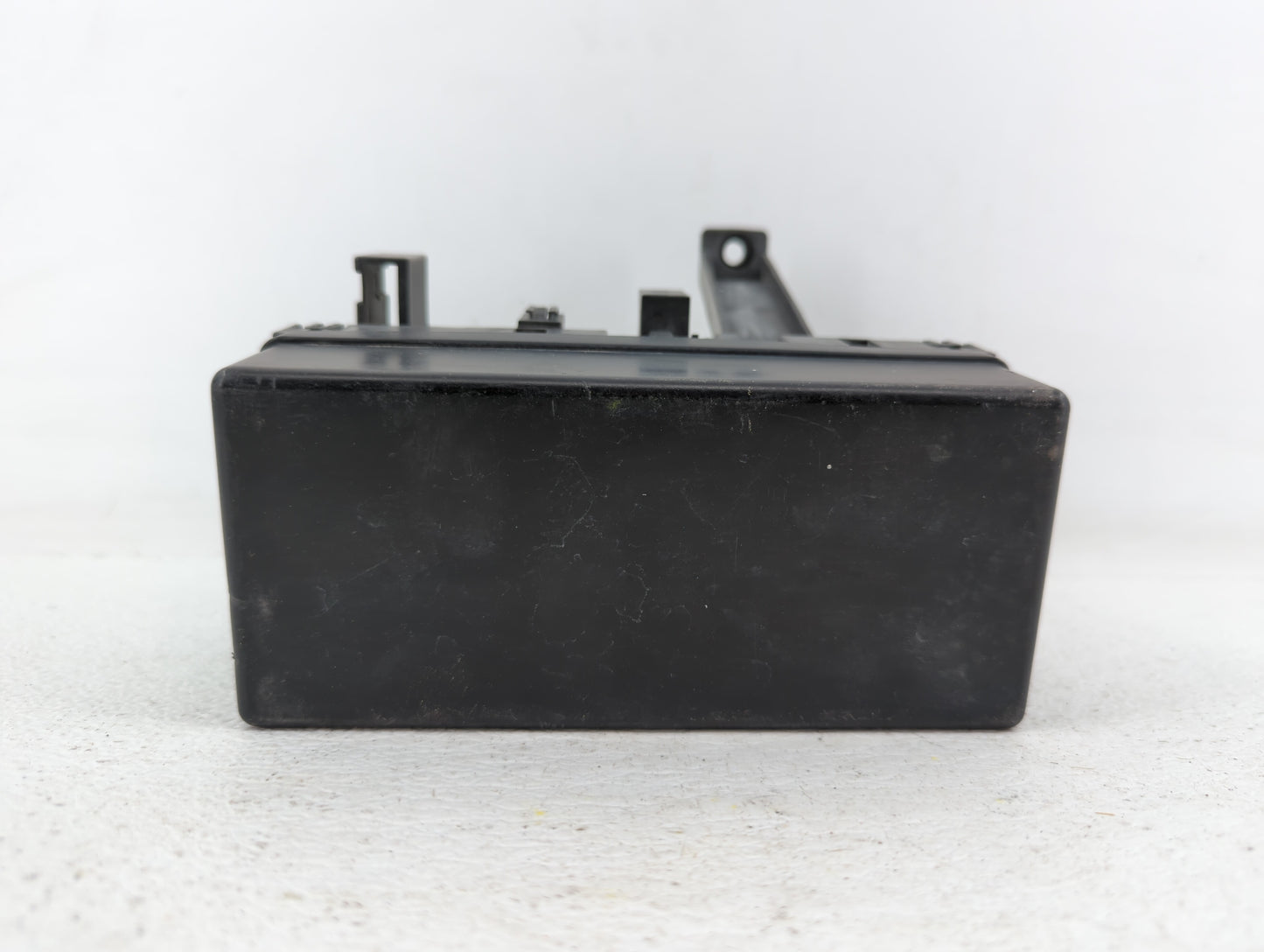 2007-2008 Nissan Frontier Fusebox Fuse Box Panel Relay Module P/N:ZP00B 284B6ZE00C Fits Fits 2007 2008 OEM Used Auto Parts -