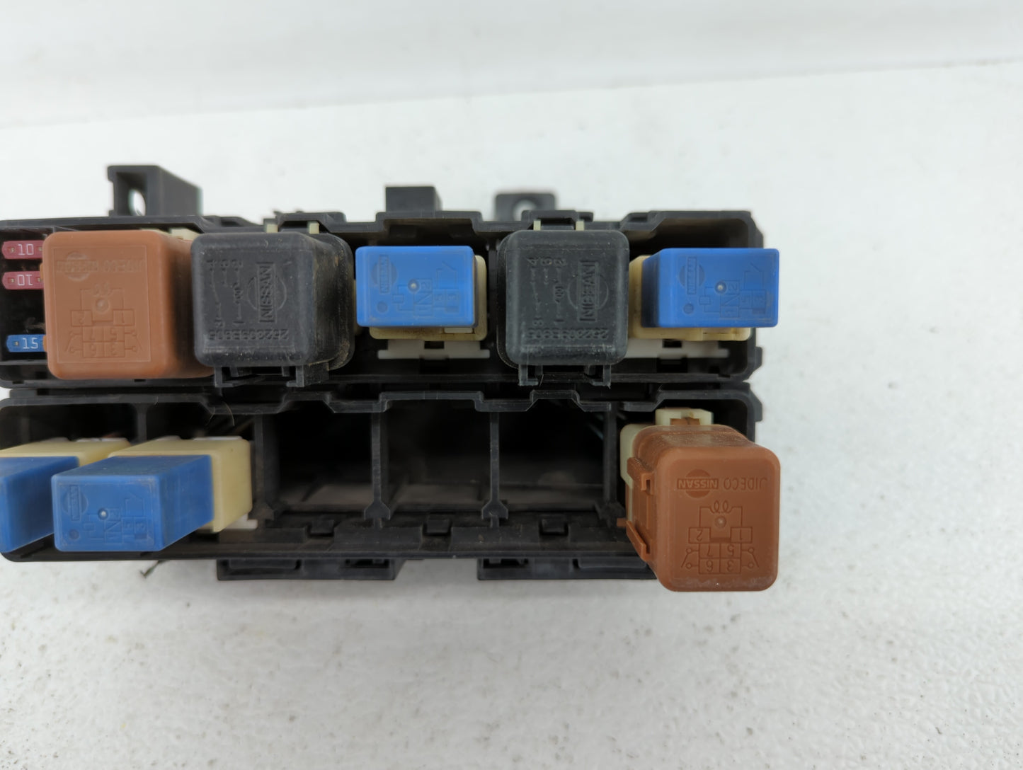 2007-2008 Nissan Frontier Fusebox Fuse Box Panel Relay Module P/N:ZP00B 284B6ZE00C Fits Fits 2007 2008 OEM Used Auto Parts -