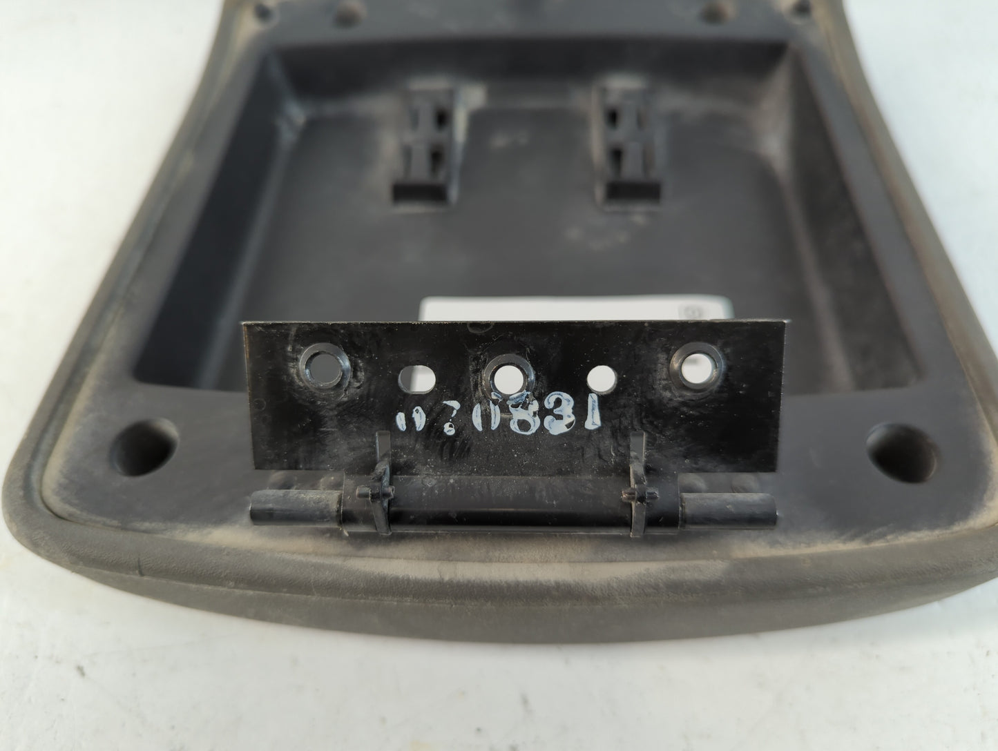2008 Nissan Frontier Center Console Armrest Cover Lid Fits OEM Used Auto Parts - Oemusedautoparts1.com