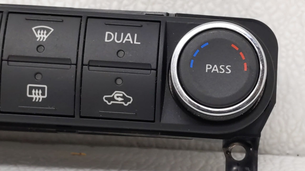 2007-2008 Nissan Maxima Climate Control Module Temperature AC/Heater Replacement P/N:96939 ZK30E 27500 ZK30A Fits Fits 2007 