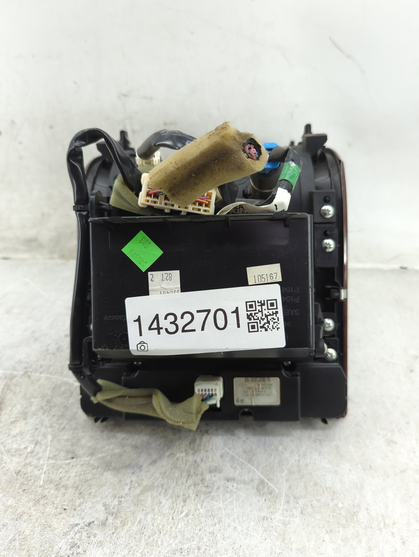 2008 Nissan Maxima Climate Control Module Temperature AC/Heater Replacement P/N:27500 ZK20A Fits OEM Used Auto Parts - Oemus