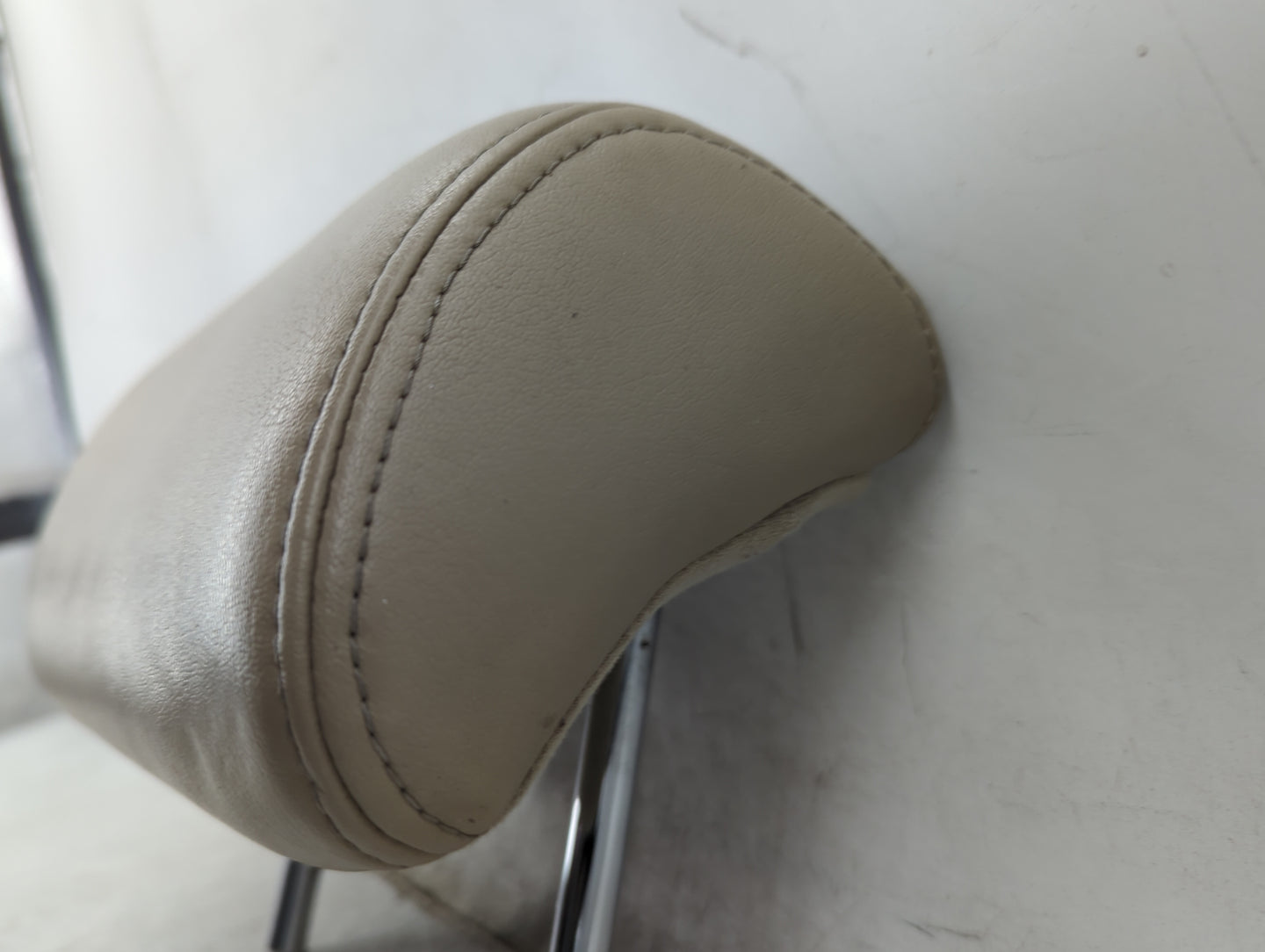 2007-2008 Nissan Maxima Headrest Head Rest Front Driver Passenger Seat Fits Fits 2007 2008 OEM Used Auto Parts - Oemusedauto