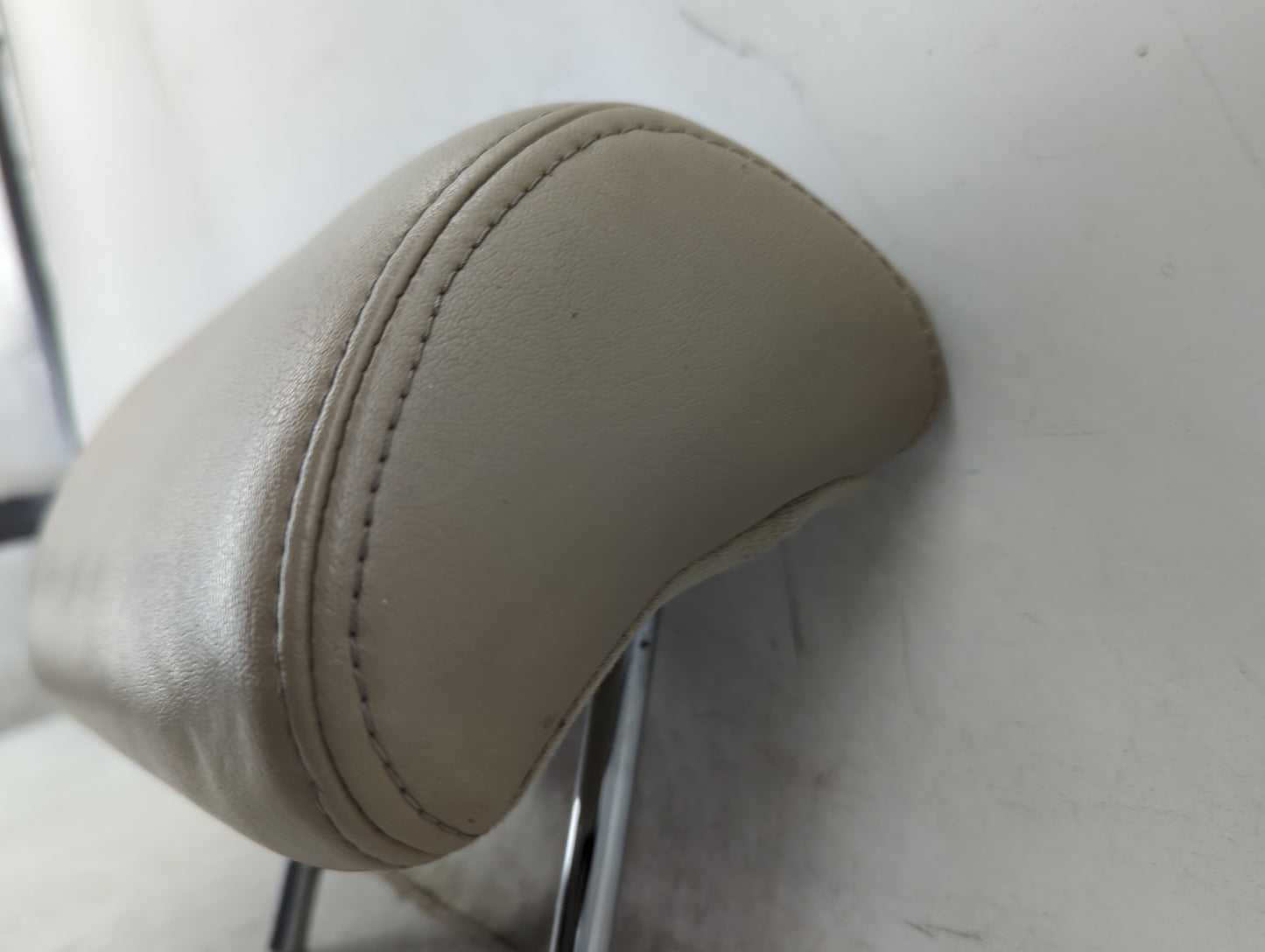 2007-2008 Nissan Maxima Headrest Head Rest Front Driver Passenger Seat Fits Fits 2007 2008 OEM Used Auto Parts - Oemusedauto