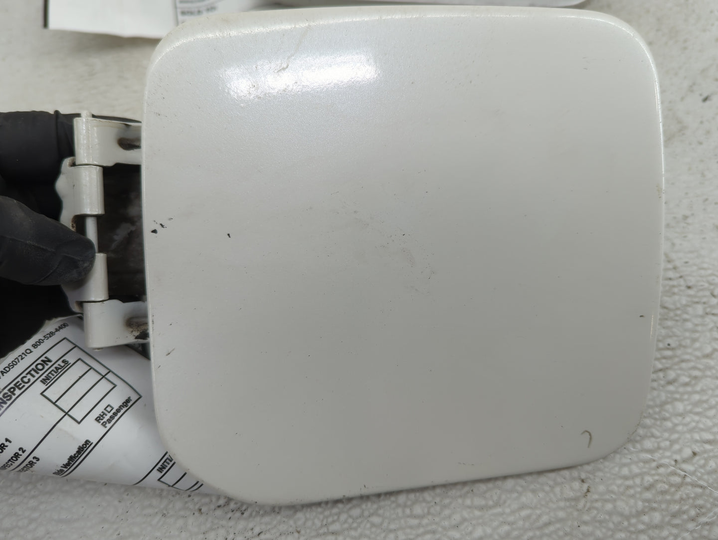 2008 Nissan Maxima Fuel Tank Door Lid Gas Tank White - Oemusedautoparts1.com