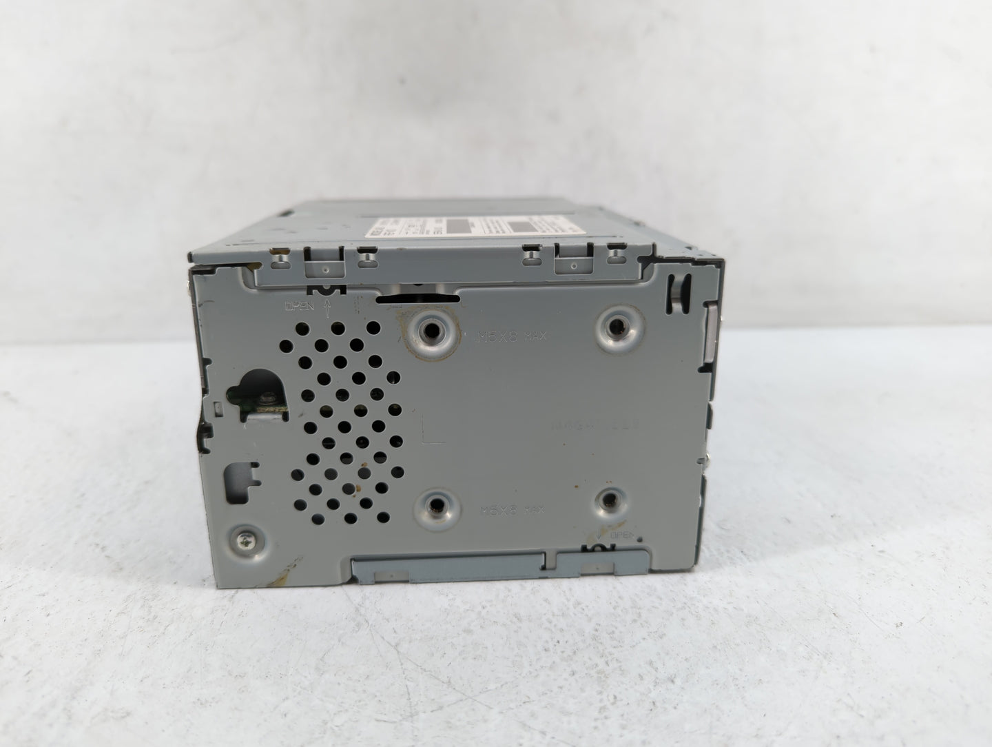 2007-2008 Nissan Maxima Radio AM FM Cd Player Receiver Replacement P/N:28185 ZK32A Fits Fits 2007 2008 OEM Used Auto Parts -