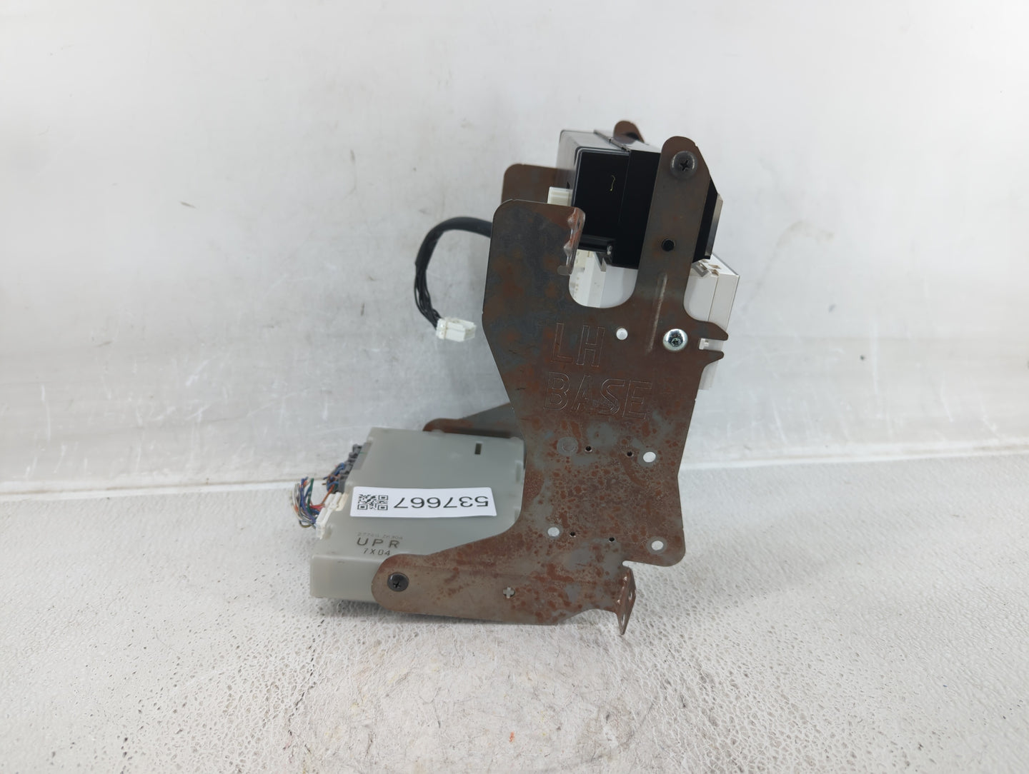 2007-2008 Nissan Maxima Radio AM FM Cd Player Receiver Replacement P/N:27775ZK30B Fits Fits 2007 2008 OEM Used Auto Parts - 