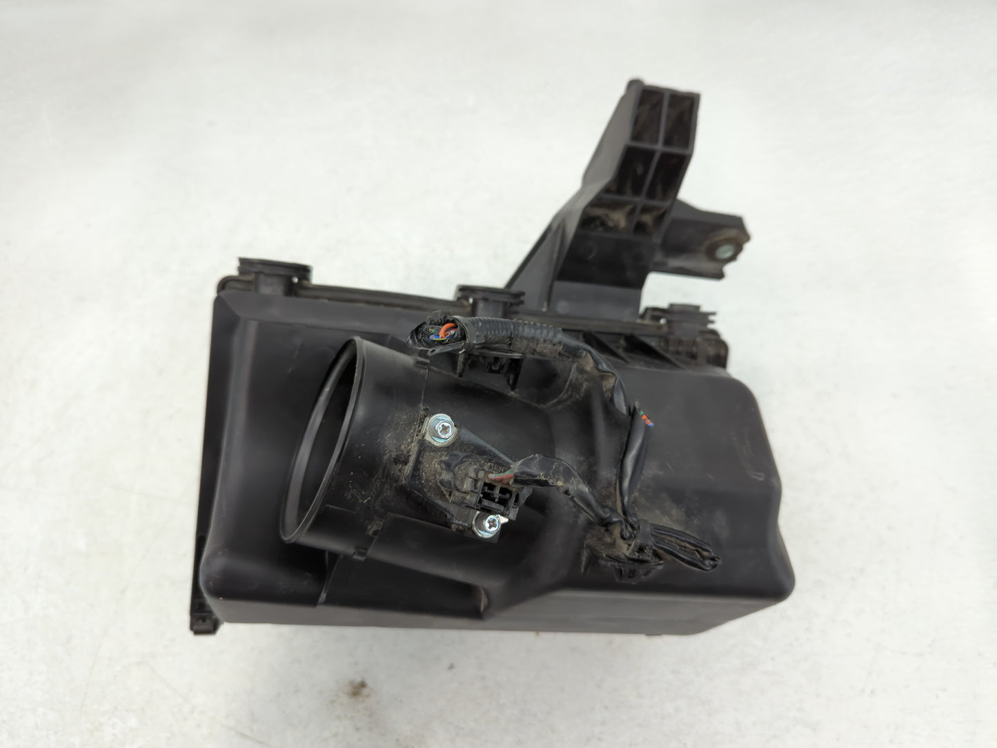 2008 Nissan Maxima Air Cleaner Intake-duct Hose Tube - Oemusedautoparts1.com