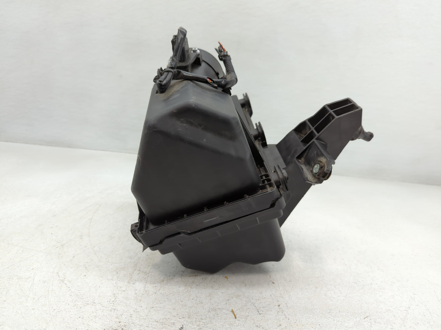 2008 Nissan Maxima Air Cleaner Intake-duct Hose Tube - Oemusedautoparts1.com