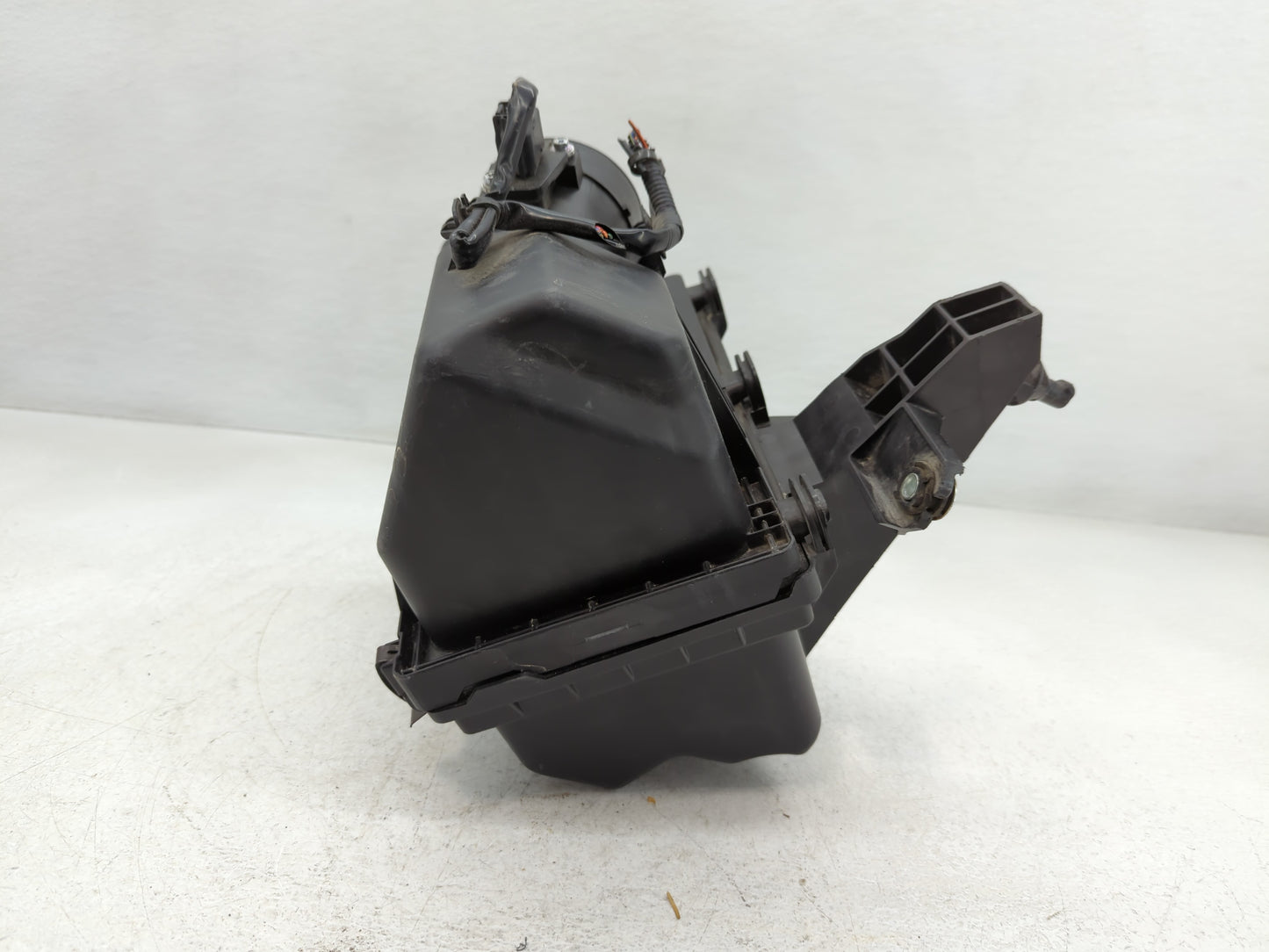 2008 Nissan Maxima Air Cleaner Intake-duct Hose Tube - Oemusedautoparts1.com