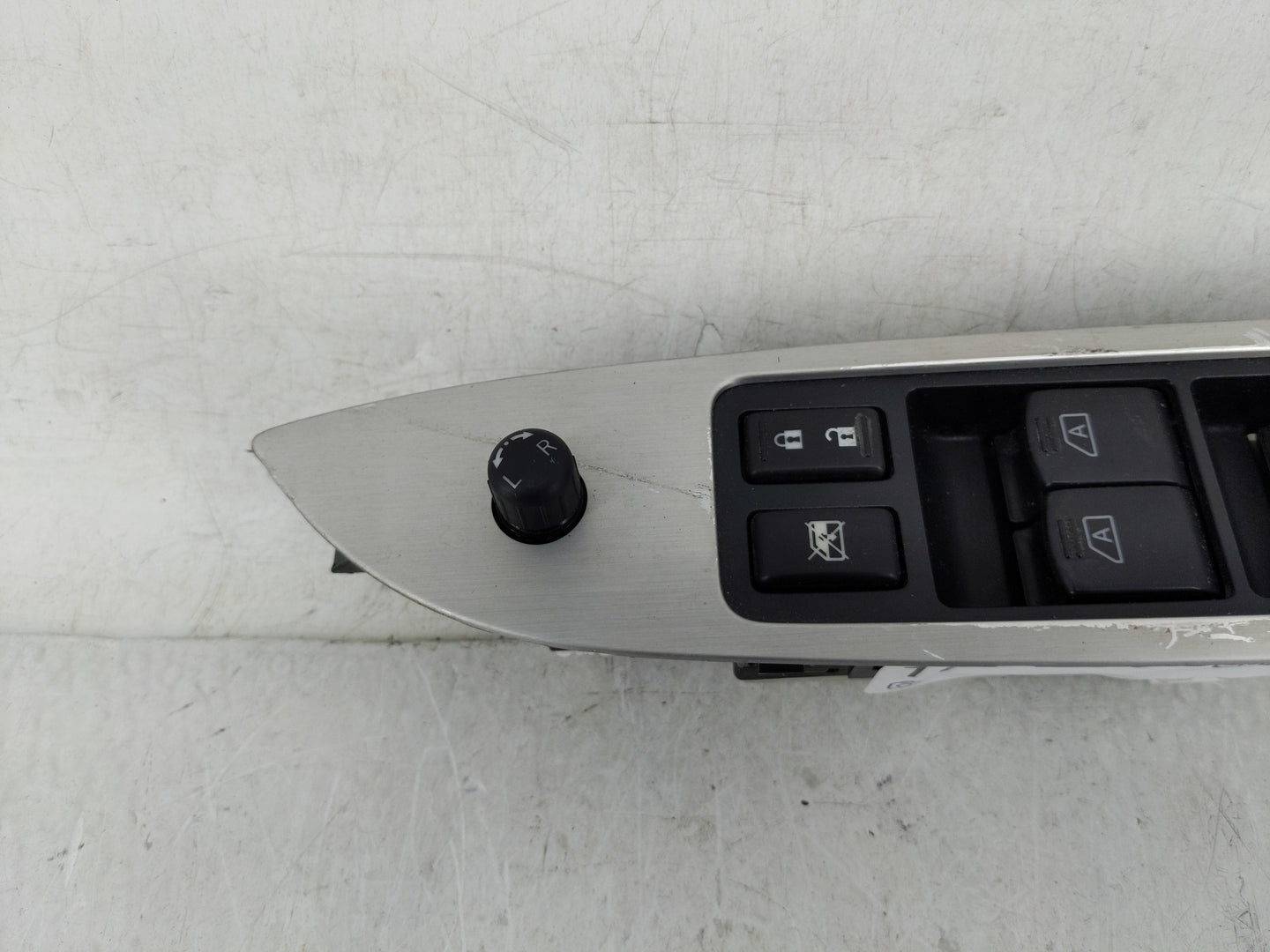 2008 Nissan Murano Master Power Window Switch Replacement Driver Side Left P/N:25401 1AA0C Fits OEM Used Auto Parts - Oemuse