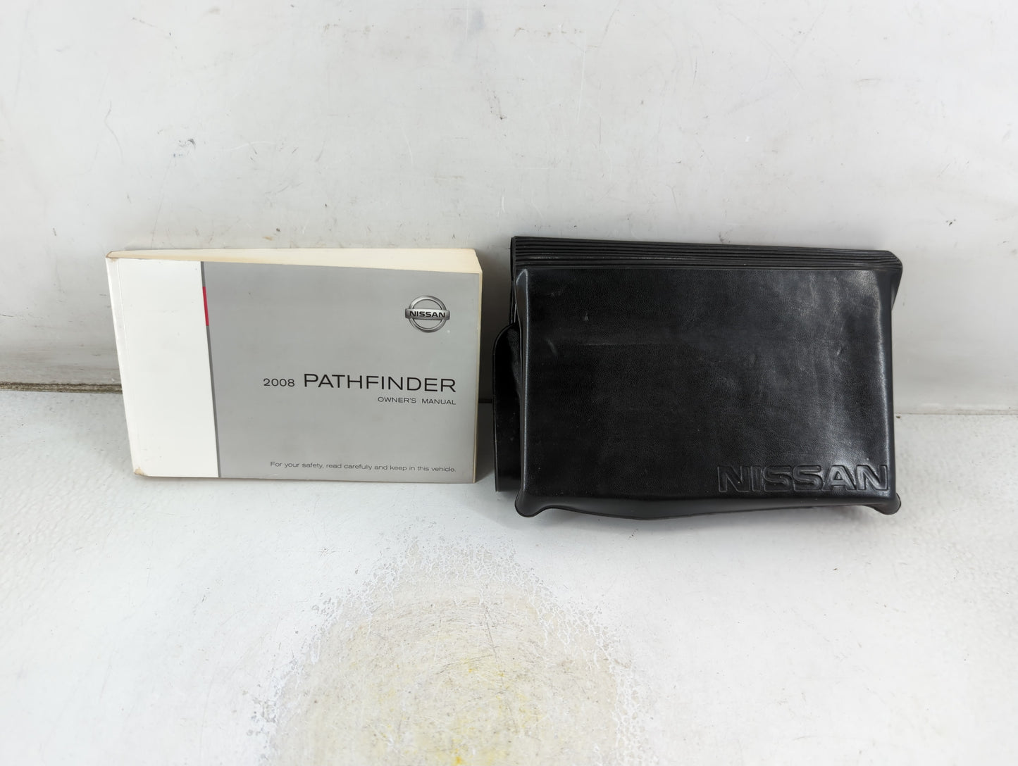 2008 Nissan Pathfinder Owners Manual Book Guide P/N:OM8E-0R51U0 OEM Used Auto Parts - Oemusedautoparts1.com