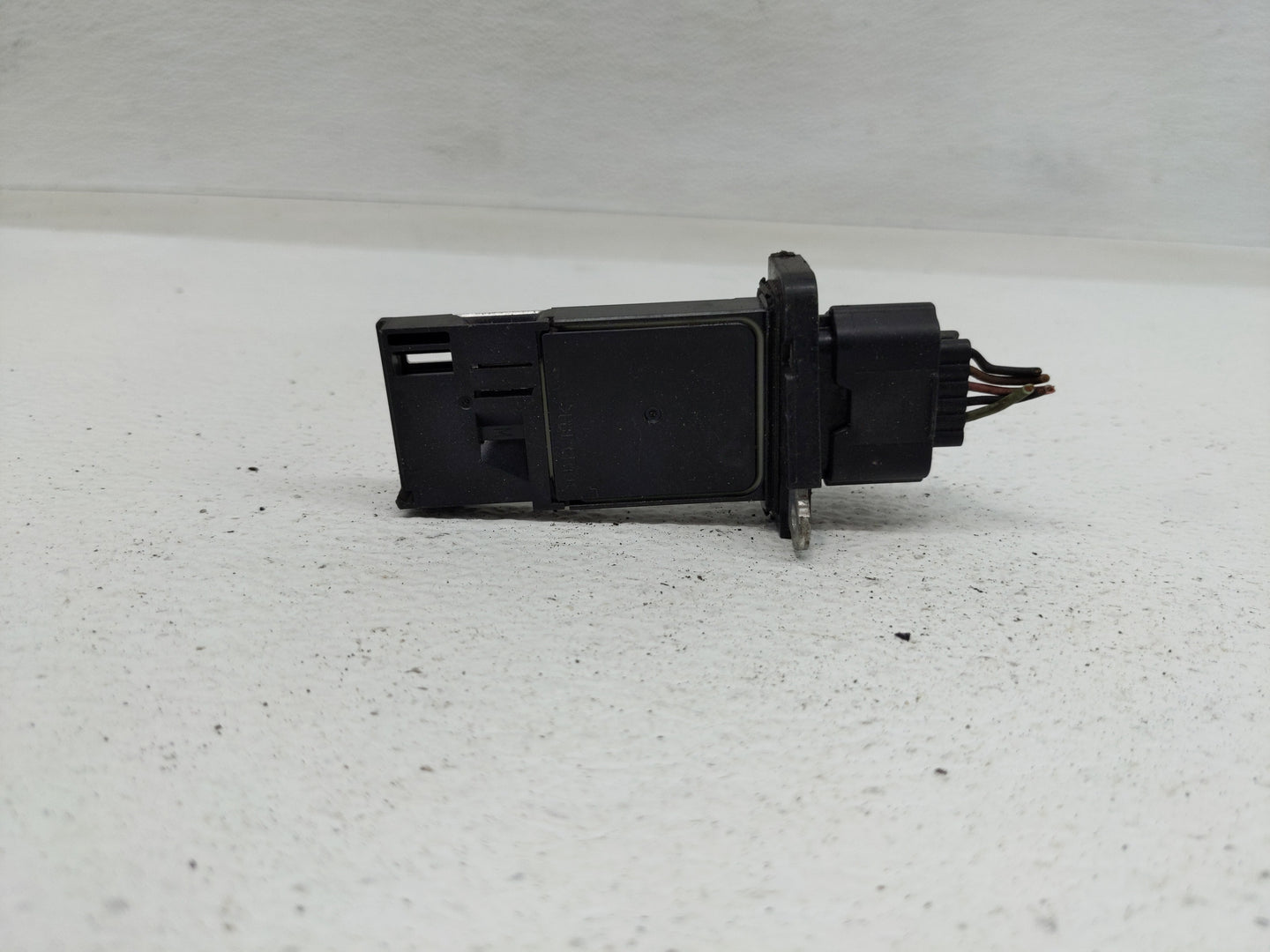 2005-2014 Nissan Pathfinder Mass Air Flow Meter Maf - Oemusedautoparts1.com