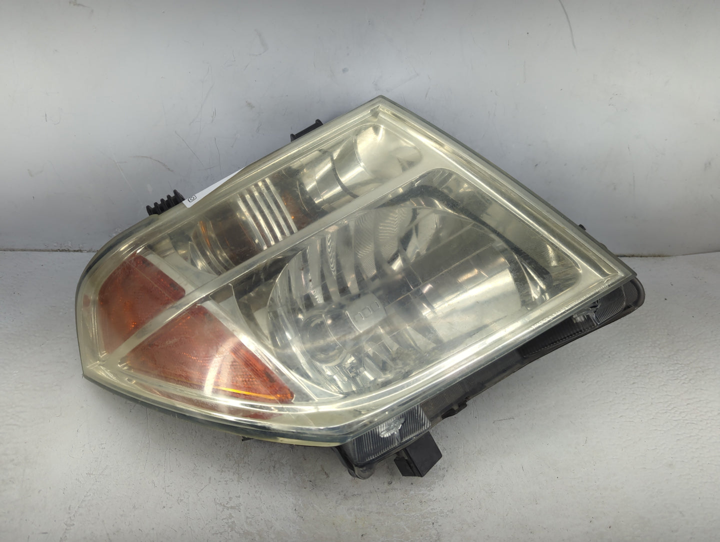 2008 Nissan Pathfinder Passenger Right Oem Head Light Headlight Lamp - Oemusedautoparts1.com