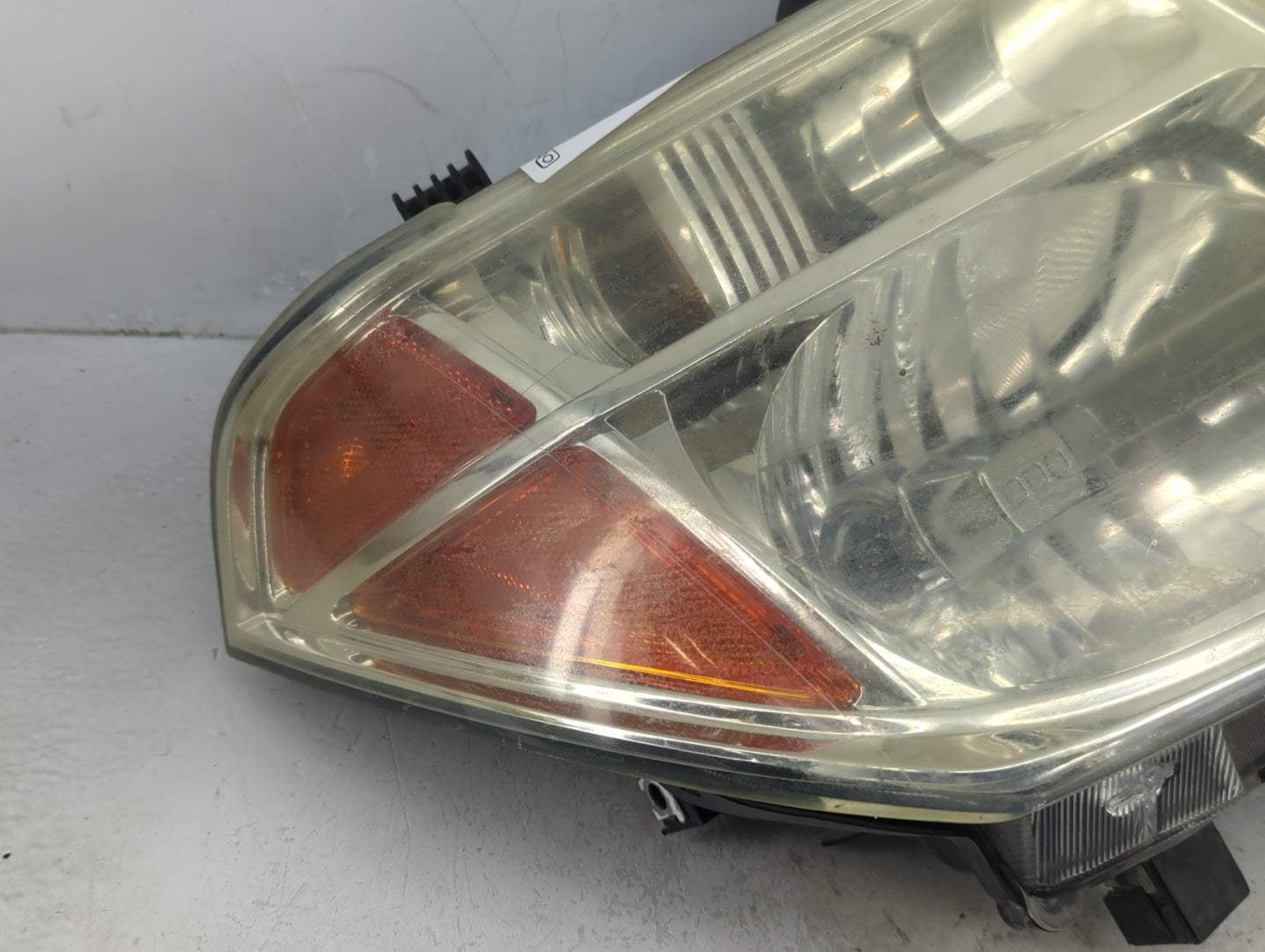 2008 Nissan Pathfinder Passenger Right Oem Head Light Headlight Lamp - Oemusedautoparts1.com