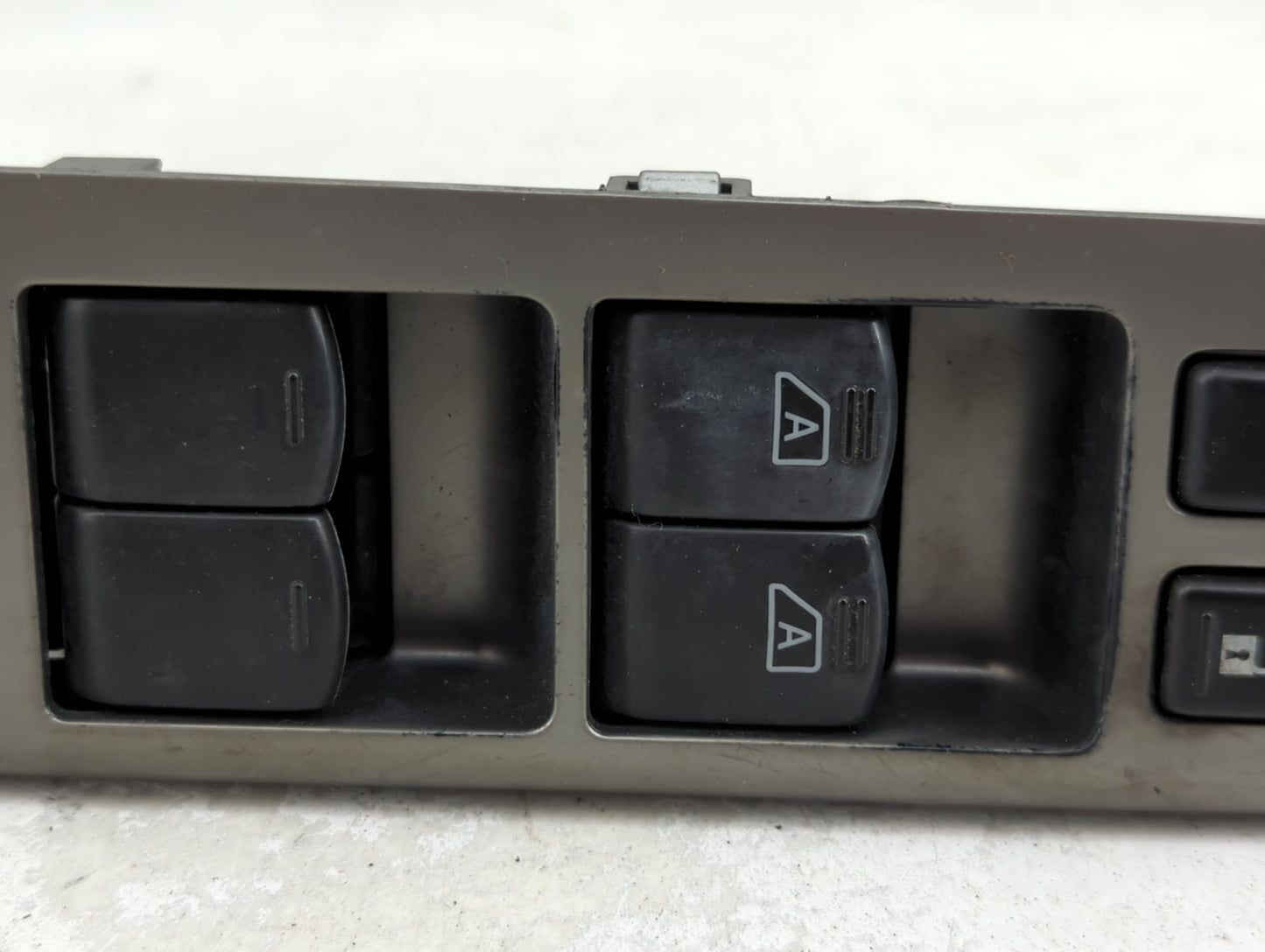 2007-2012 Nissan Pathfinder Master Power Window Switch Replacement Driver Side Left P/N:25401 ZP60B Fits OEM Used Auto Parts
