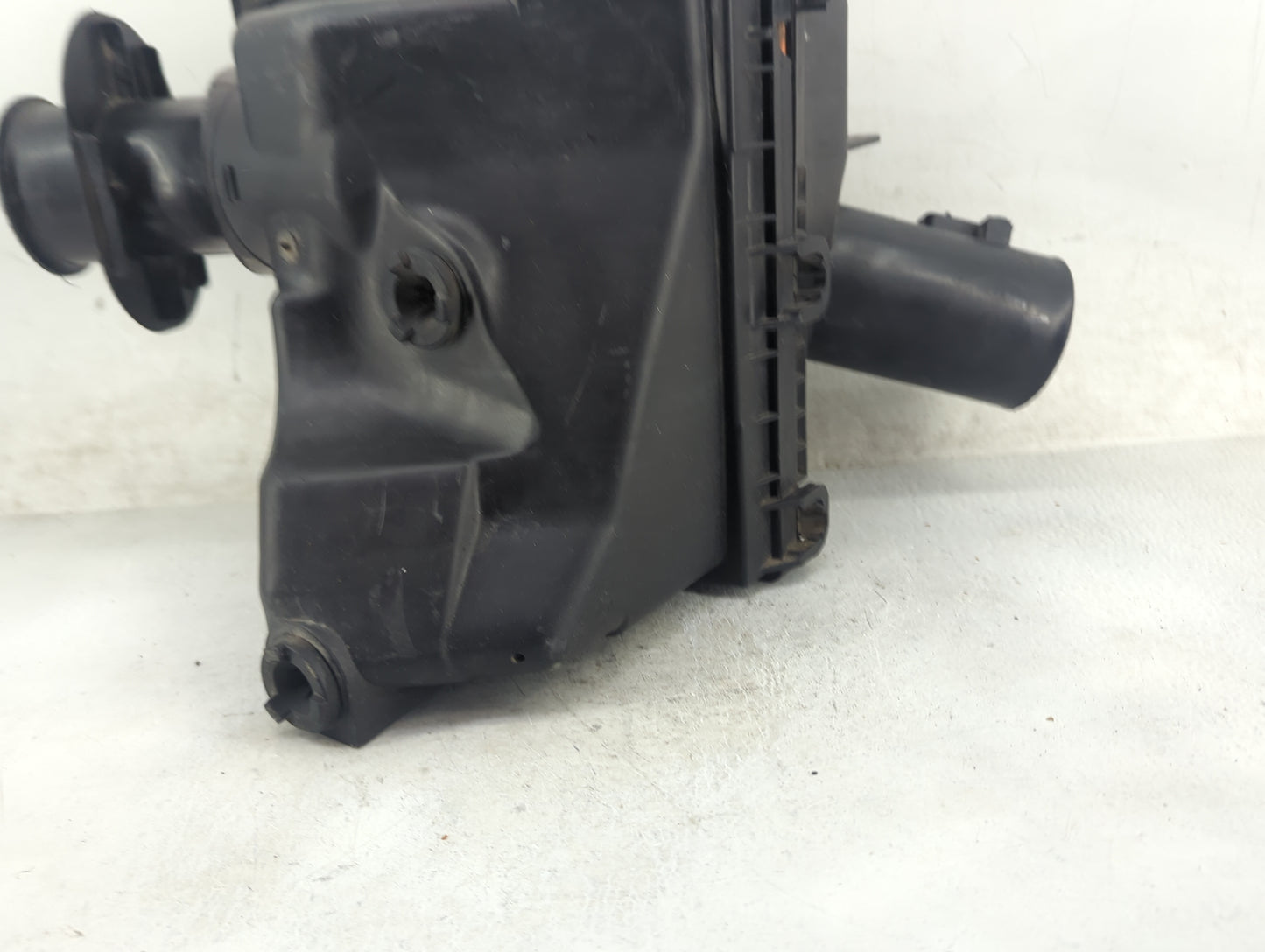 2005-2011 Nissan Pathfinder Air Cleaner Intake-duct Hose Tube - Oemusedautoparts1.com