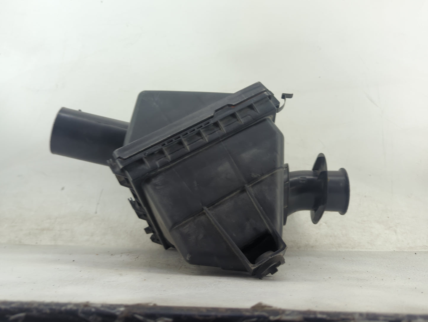 2005-2011 Nissan Pathfinder Air Cleaner Intake-duct Hose Tube - Oemusedautoparts1.com