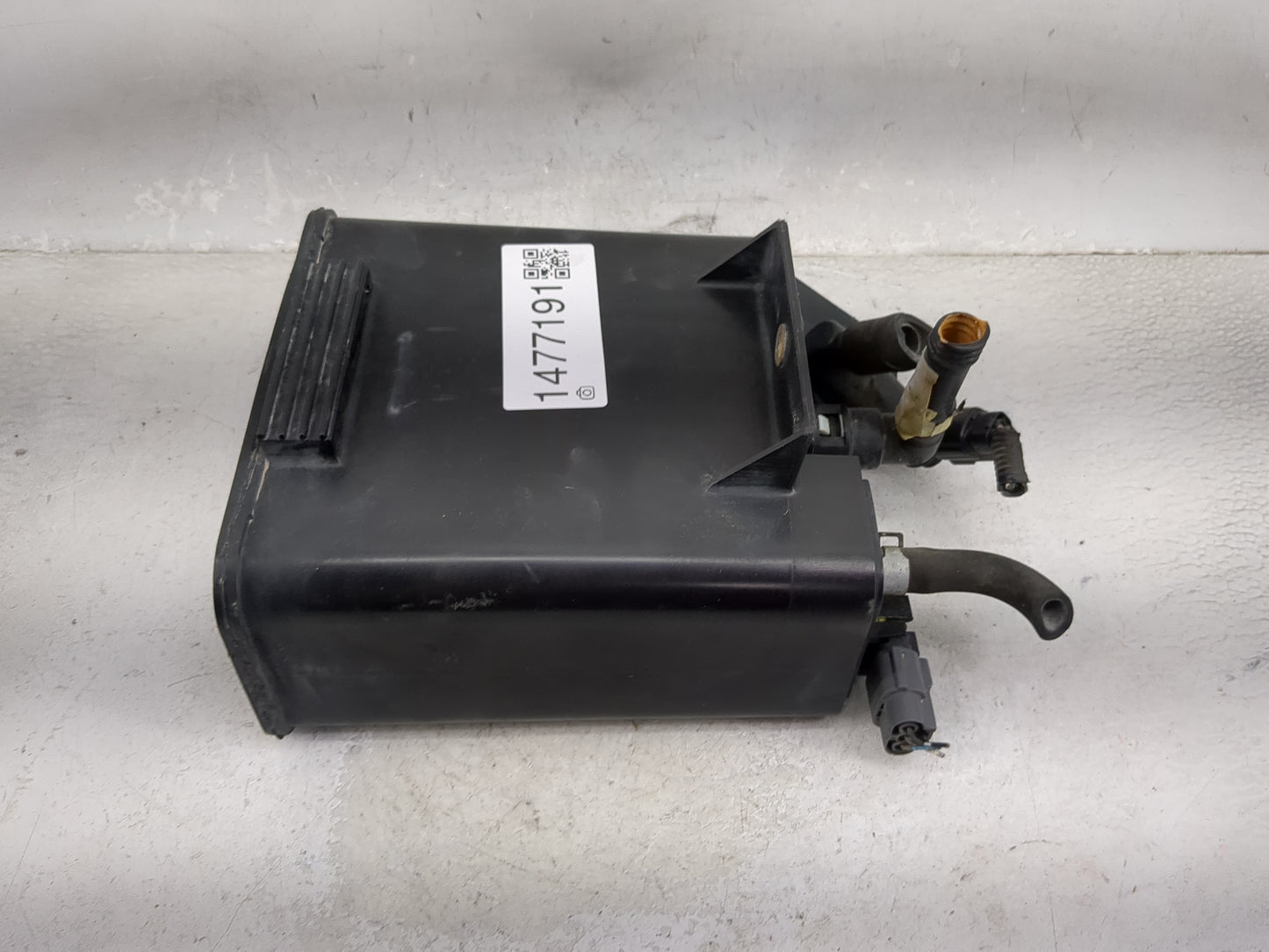 2008 Nissan Pathfinder Fuel Vapor Charcoal Canister - Oemusedautoparts1.com