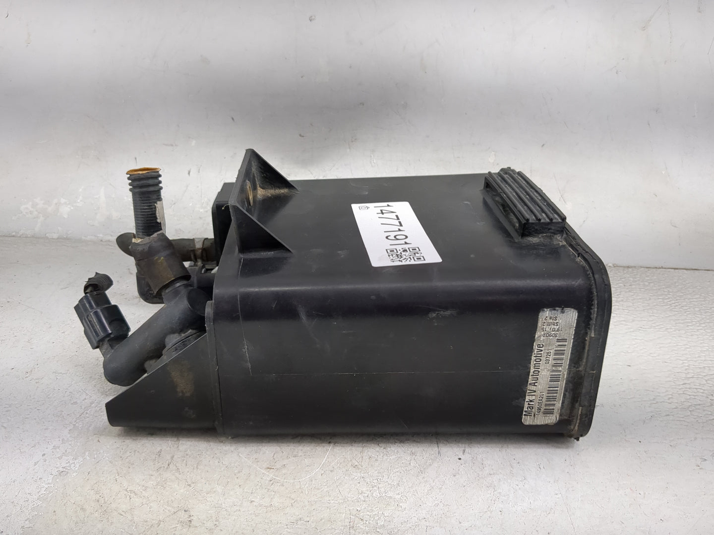 2008 Nissan Pathfinder Fuel Vapor Charcoal Canister - Oemusedautoparts1.com