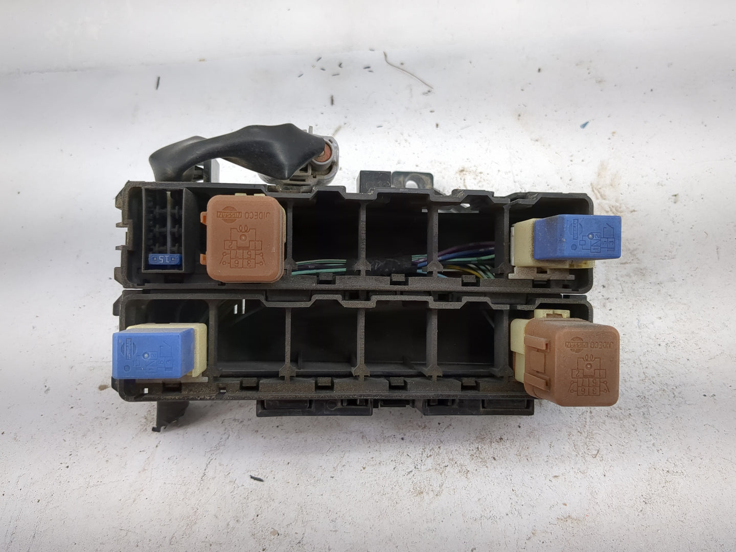 2008 Nissan Pathfinder Fusebox Fuse Box Panel Relay Module P/N:24382 Fits OEM Used Auto Parts - Oemusedautoparts1.com