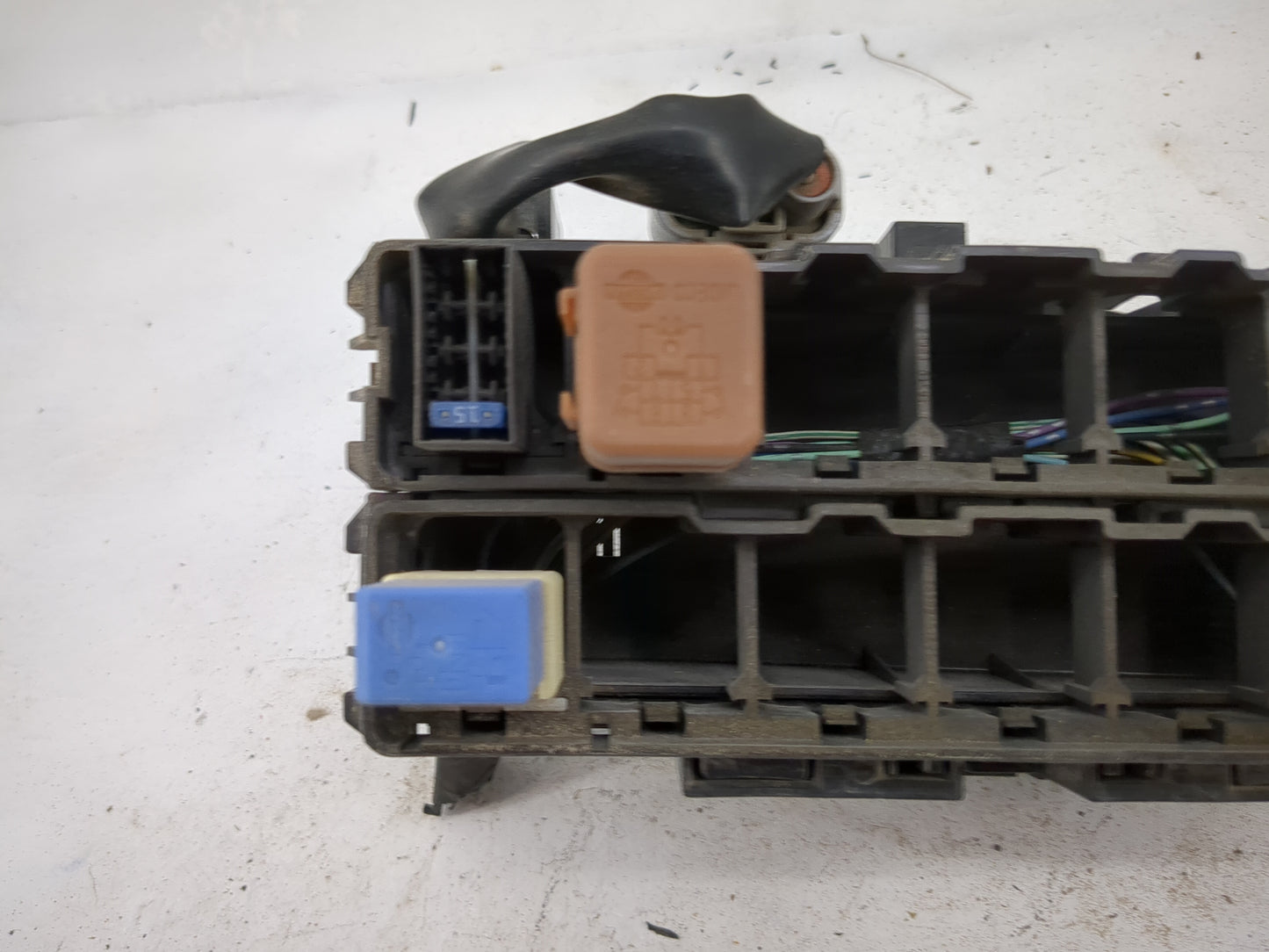 2008 Nissan Pathfinder Fusebox Fuse Box Panel Relay Module P/N:24382 Fits OEM Used Auto Parts - Oemusedautoparts1.com