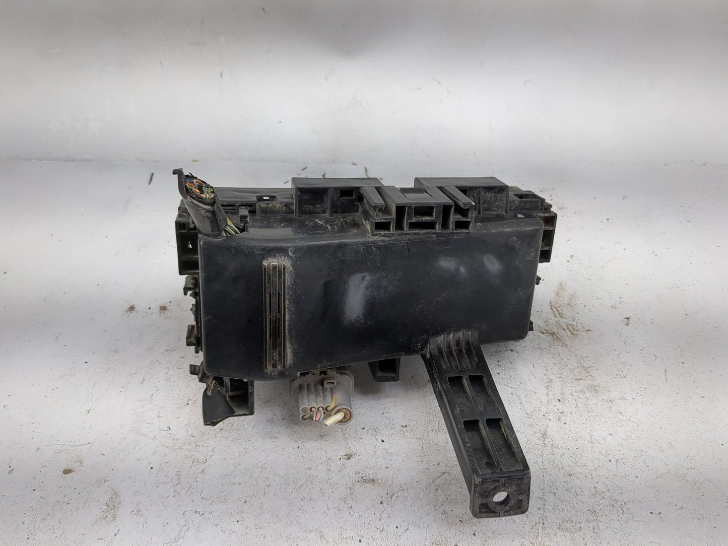 2008 Nissan Pathfinder Fusebox Fuse Box Panel Relay Module P/N:24382 Fits OEM Used Auto Parts - Oemusedautoparts1.com