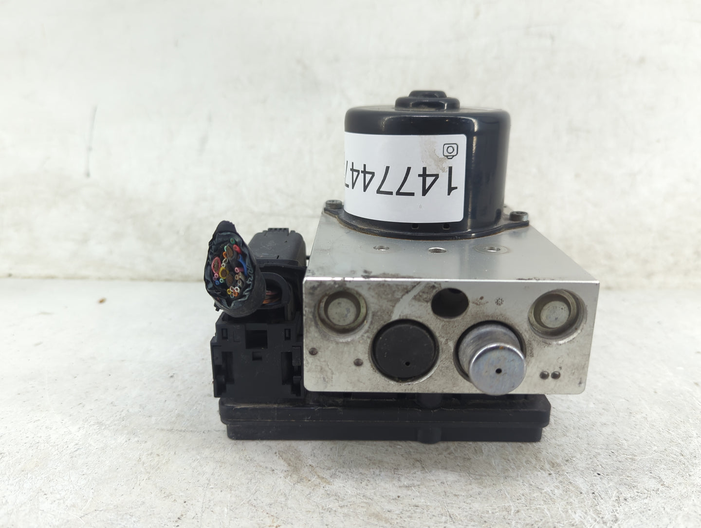 2005-2008 Nissan Pathfinder ABS Pump Control Module Replacement P/N:47660 ZP00A 06.2102-0509.3 Fits Fits 2005 2006 2007 2008