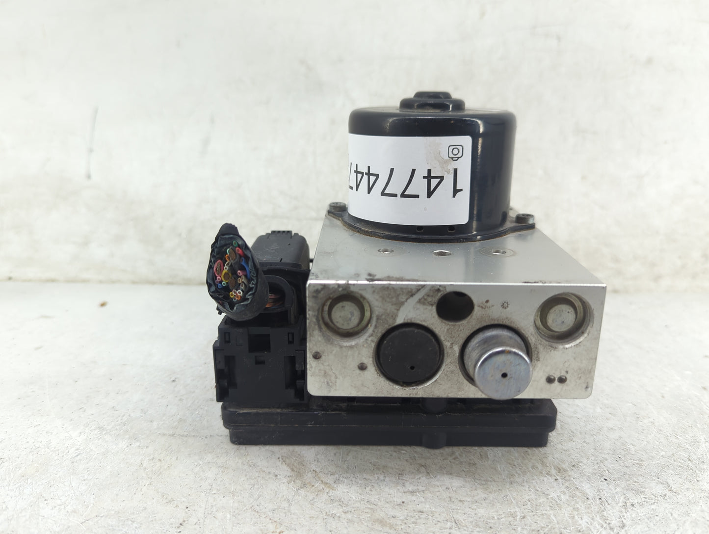 2005-2008 Nissan Pathfinder ABS Pump Control Module Replacement P/N:47660 ZP00A 06.2102-0509.3 Fits Fits 2005 2006 2007 2008