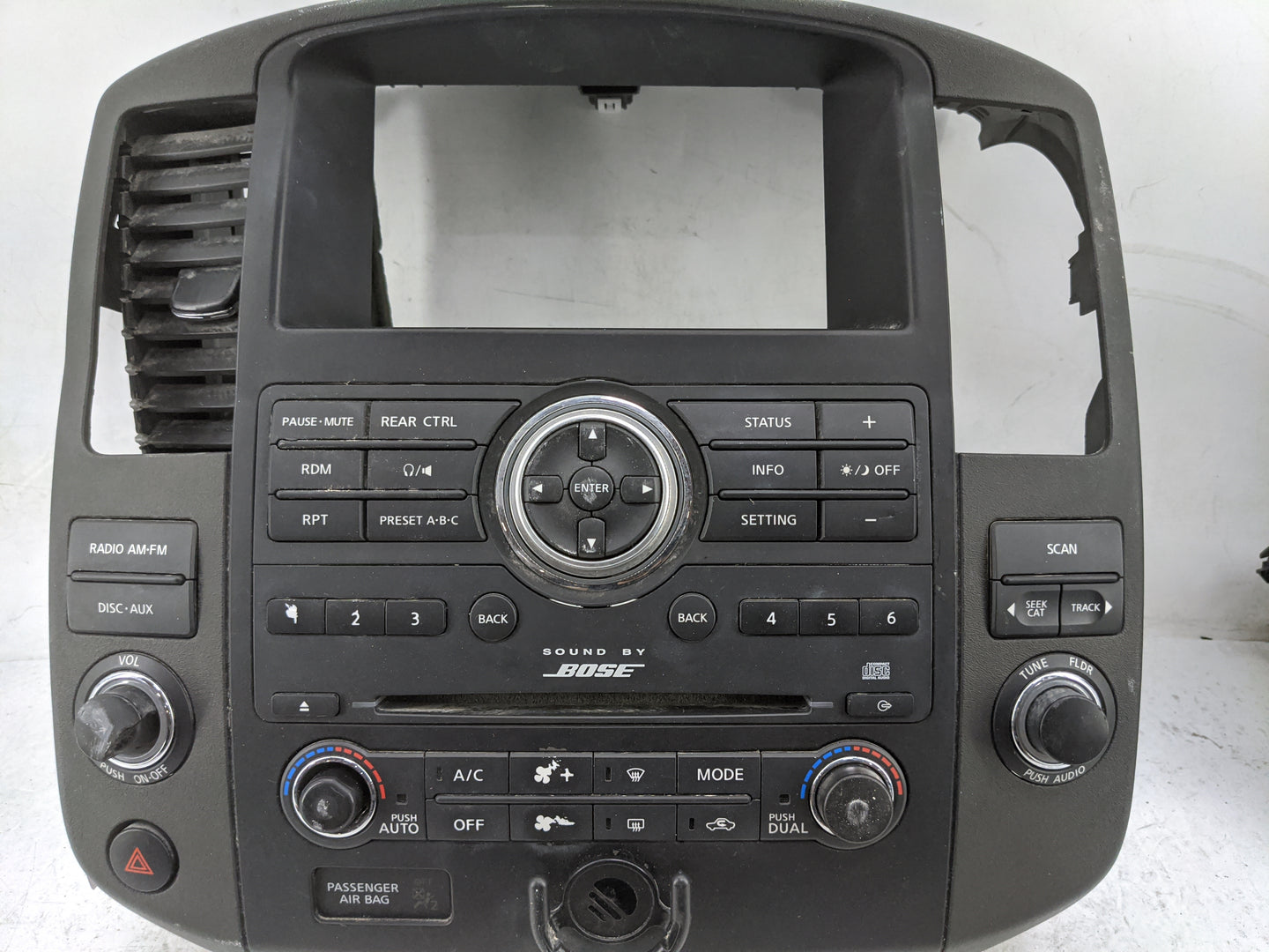 2008 Nissan Pathfinder Radio AM FM Cd Player Receiver Replacement P/N:25915ZQ01B 25915ZQ01B, 25915ZQ00A, 070829691242 Fits O