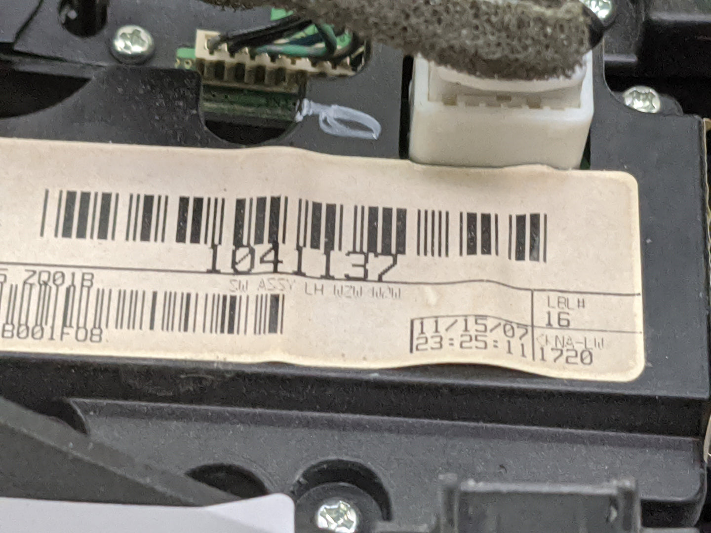 2008 Nissan Pathfinder Radio AM FM Cd Player Receiver Replacement P/N:25915ZQ01B 25915ZQ01B, 25915ZQ00A, 070829691242 Fits O