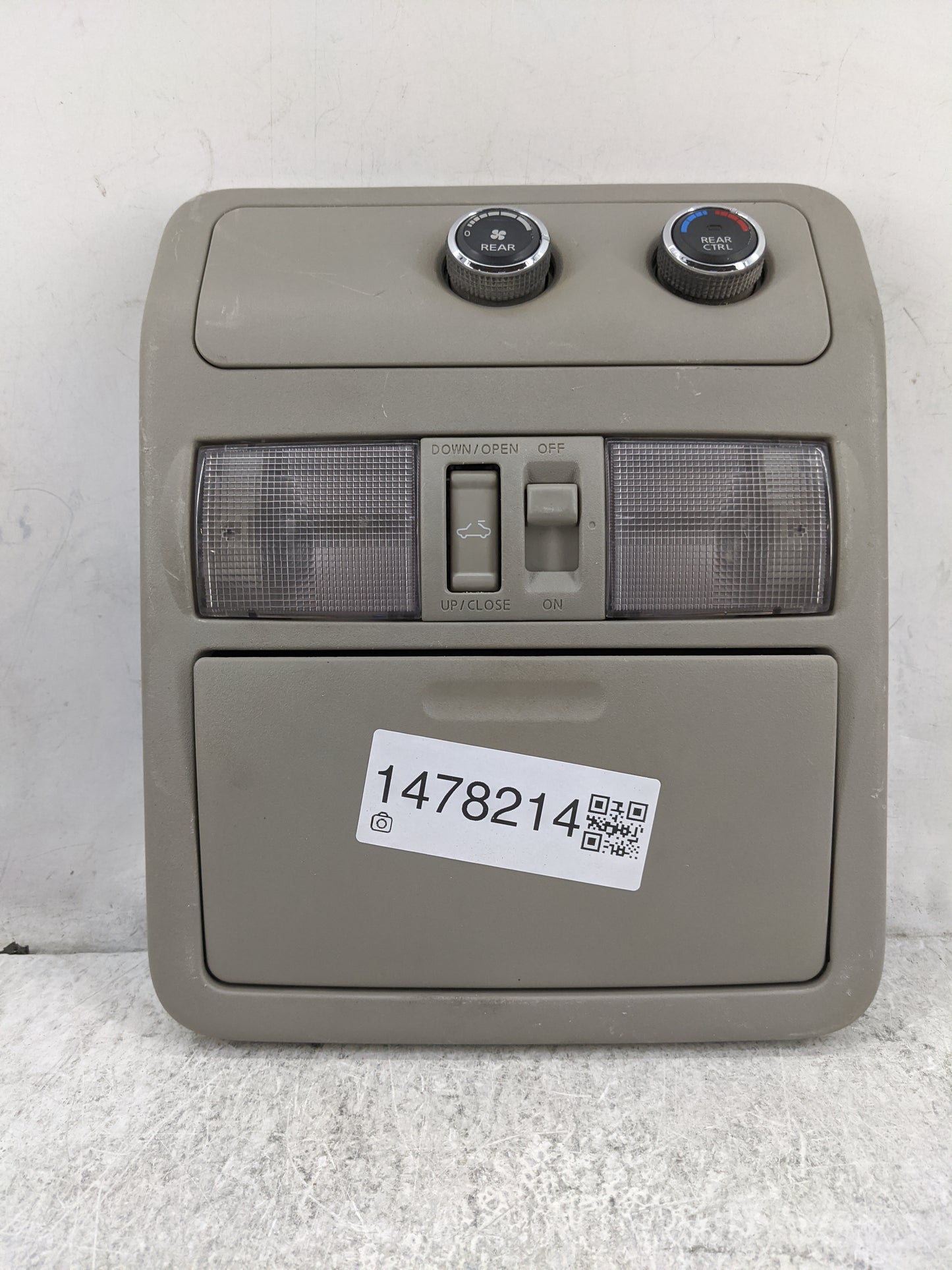2008 Nissan Pathfinder Overhead Roof Console Tan - Oemusedautoparts1.com