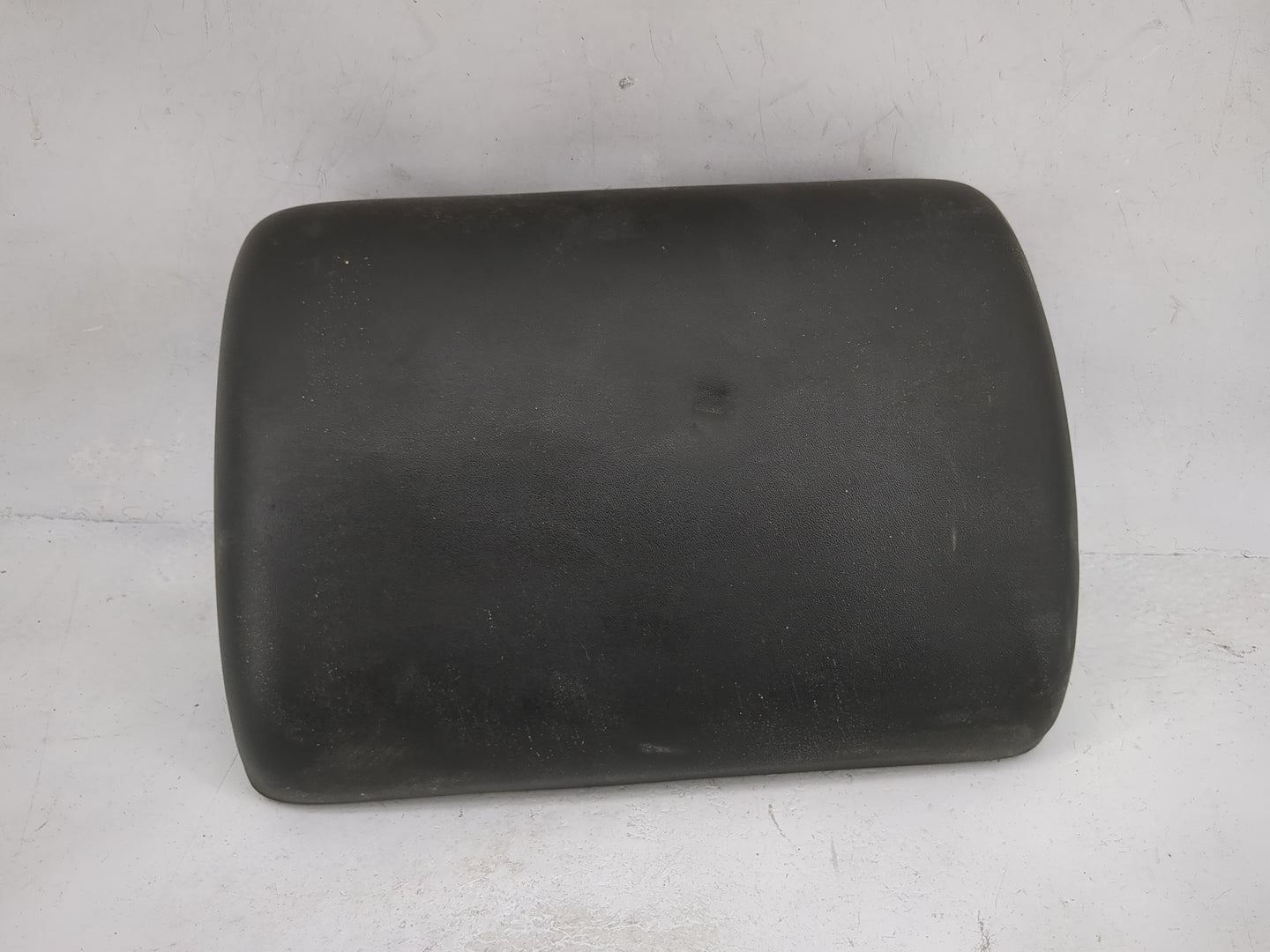 2008 Nissan Pathfinder Center Console Armrest Cover Lid P/N:070912 Fits OEM Used Auto Parts - Oemusedautoparts1.com