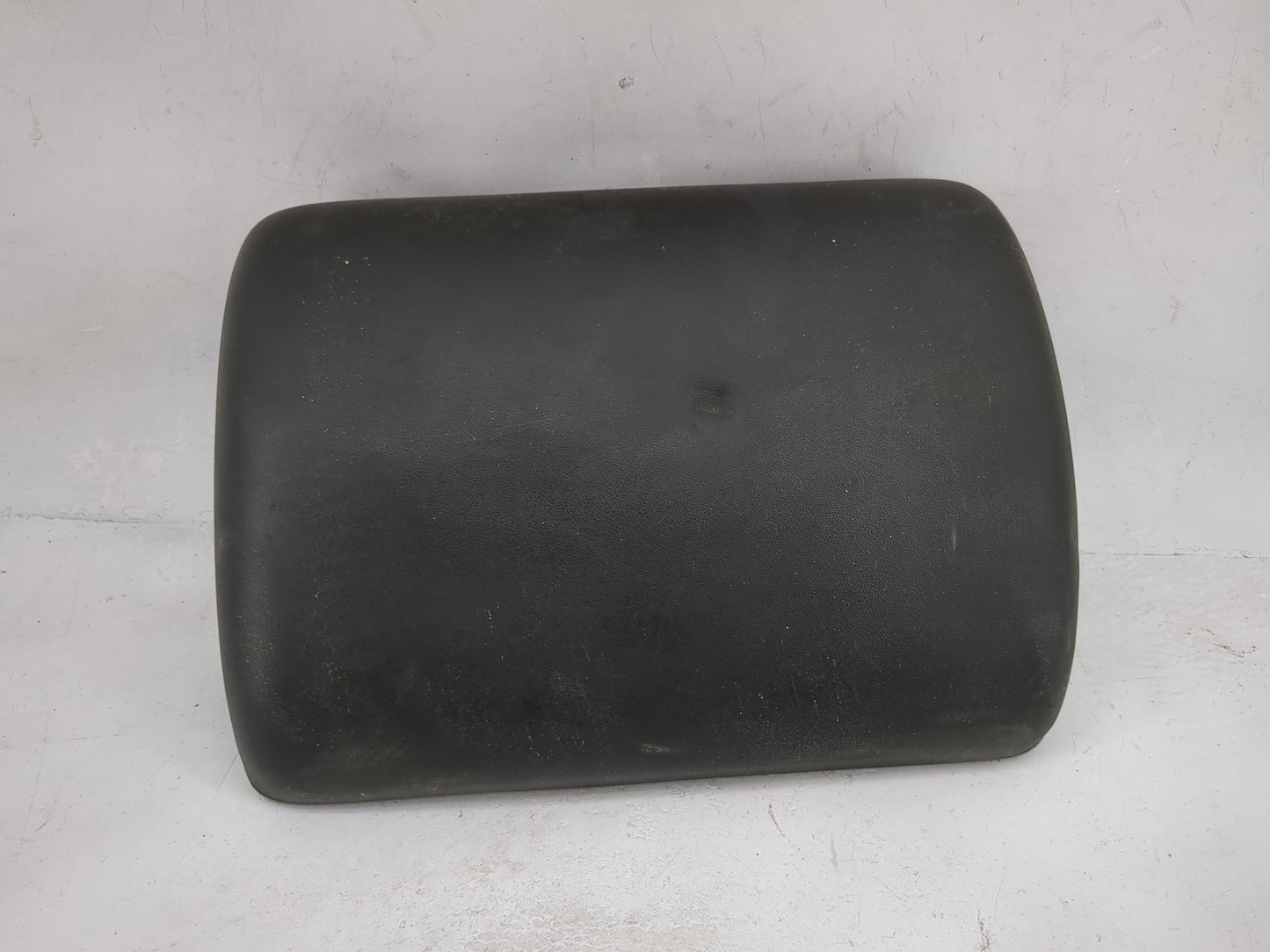 2008 Nissan Pathfinder Center Console Armrest Cover Lid P/N:070912 Fits OEM Used Auto Parts - Oemusedautoparts1.com
