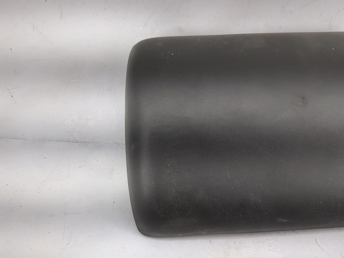 2008 Nissan Pathfinder Center Console Armrest Cover Lid P/N:070912 Fits OEM Used Auto Parts - Oemusedautoparts1.com
