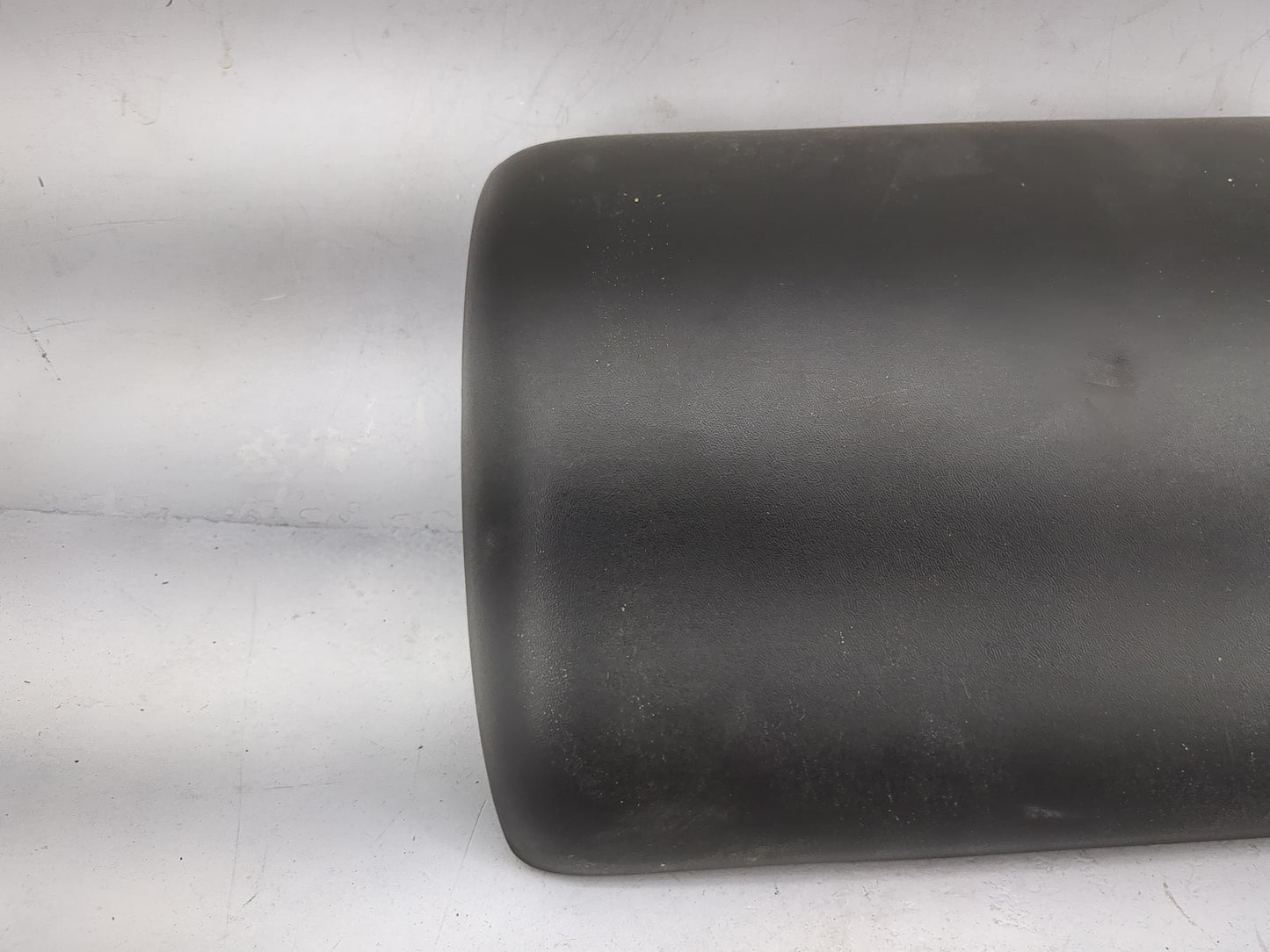 2008 Nissan Pathfinder Center Console Armrest Cover Lid P/N:070912 Fits OEM Used Auto Parts - Oemusedautoparts1.com