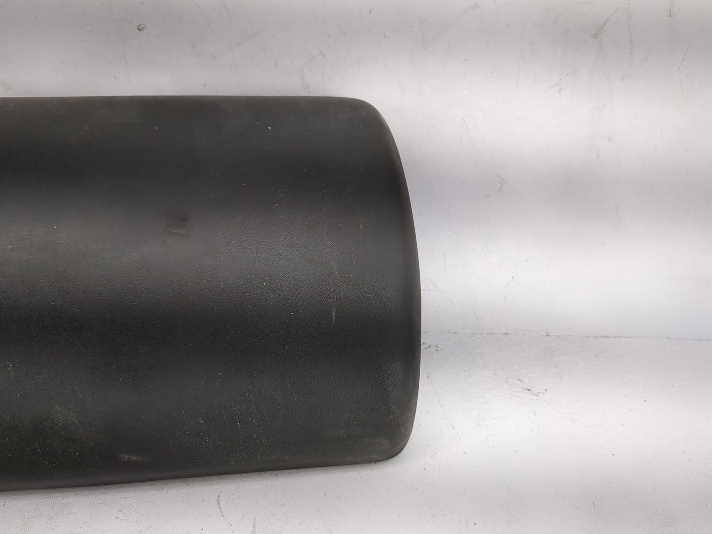2008 Nissan Pathfinder Center Console Armrest Cover Lid P/N:070912 Fits OEM Used Auto Parts - Oemusedautoparts1.com
