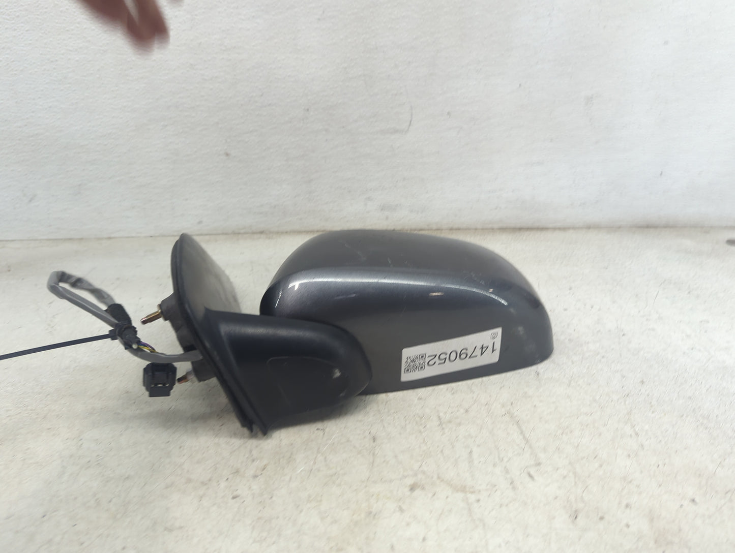 2005-2012 Nissan Pathfinder Driver Side View Mirror - Left Door Mirror OEM Used - Oemusedautoparts1.com