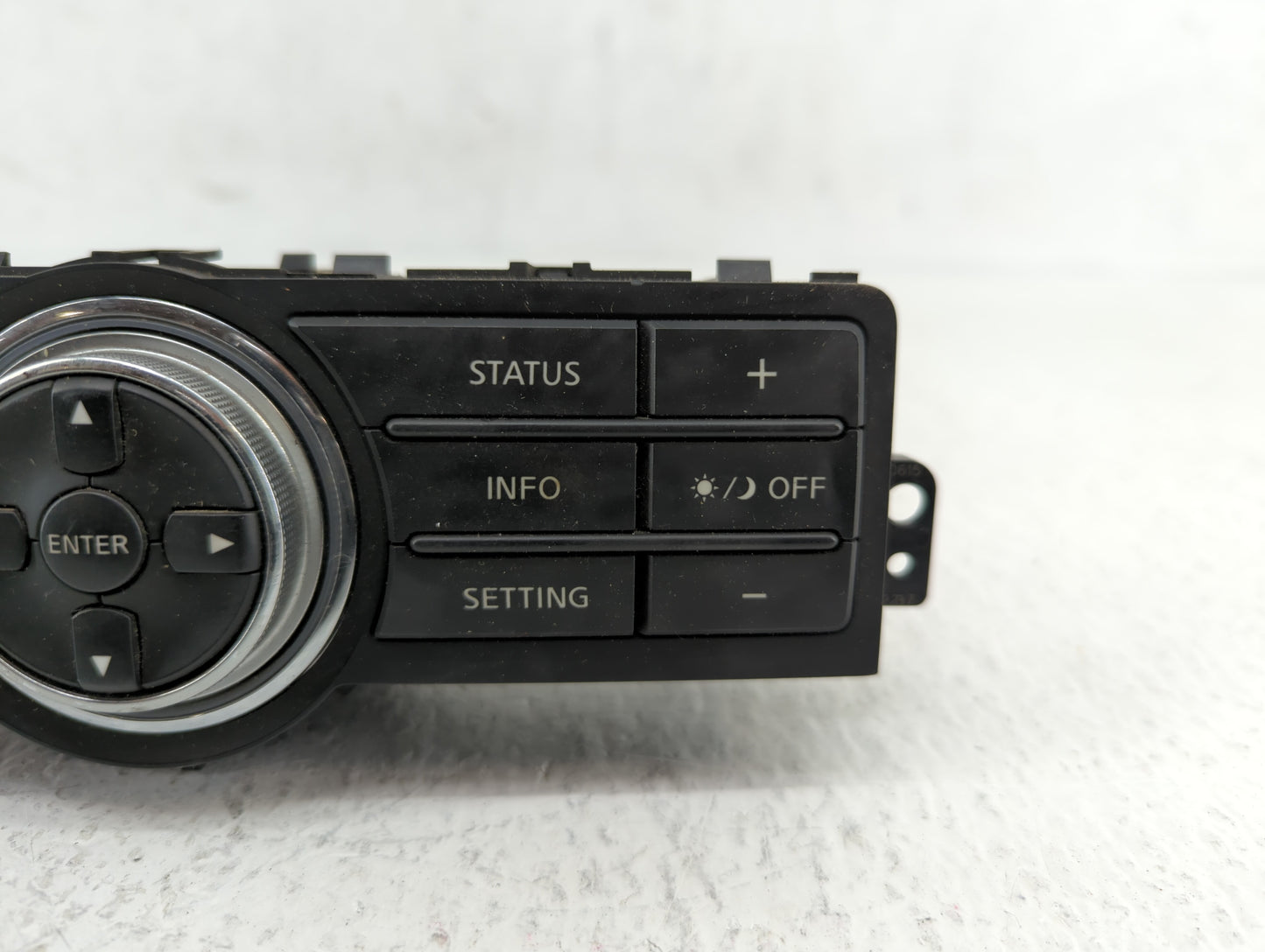 2006-2012 Nissan Pathfinder Am Fm Cd Player Radio Receiver - Oemusedautoparts1.com