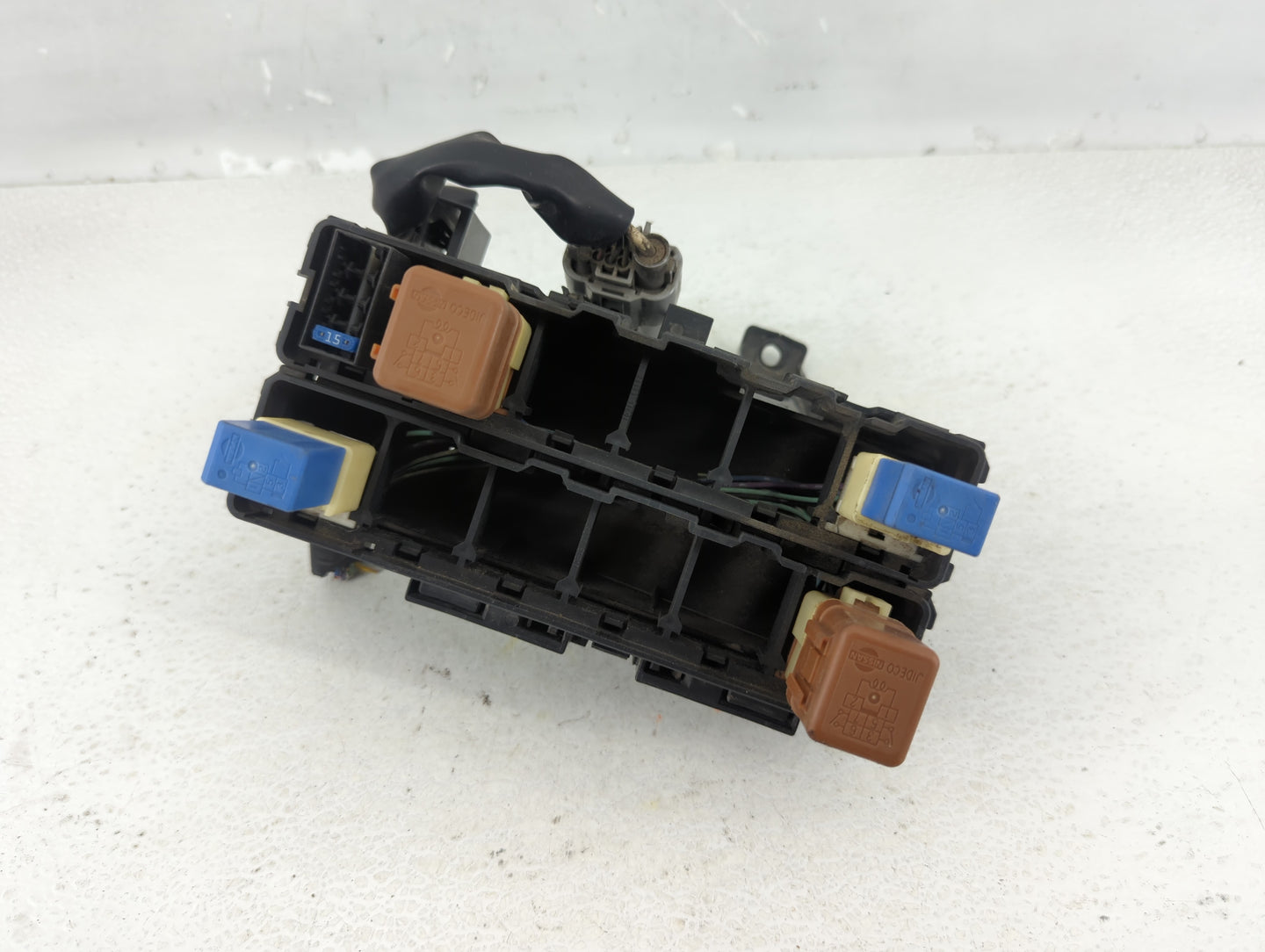 2008 Nissan Pathfinder Fusebox Fuse Box Panel Relay Module P/N:ZP00B 24382 Fits OEM Used Auto Parts - Oemusedautoparts1.com