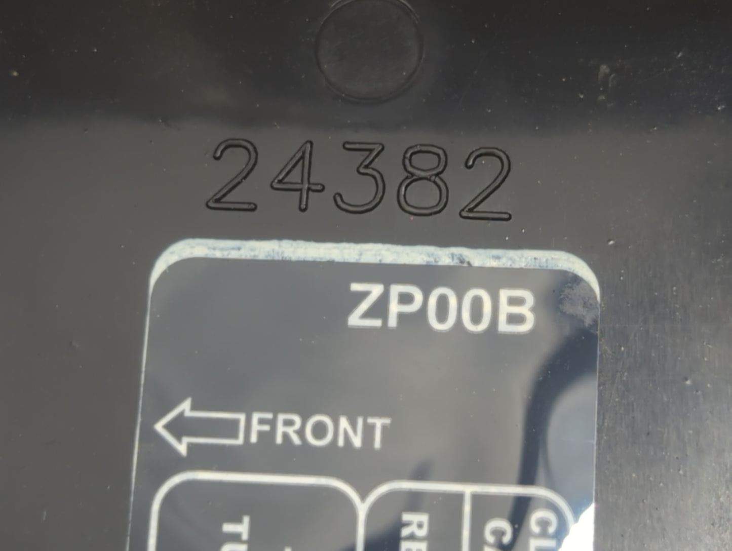 2008 Nissan Pathfinder Fusebox Fuse Box Panel Relay Module P/N:ZP00B 24382 Fits OEM Used Auto Parts - Oemusedautoparts1.com