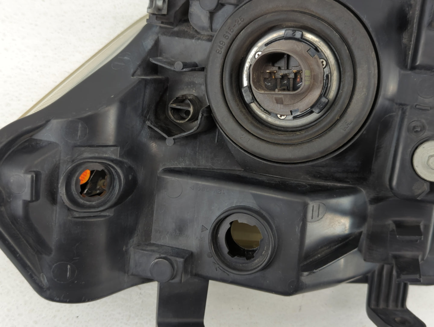 2008-2012 Nissan Pathfinder Passenger Right Oem Head Light Headlight Lamp - Oemusedautoparts1.com