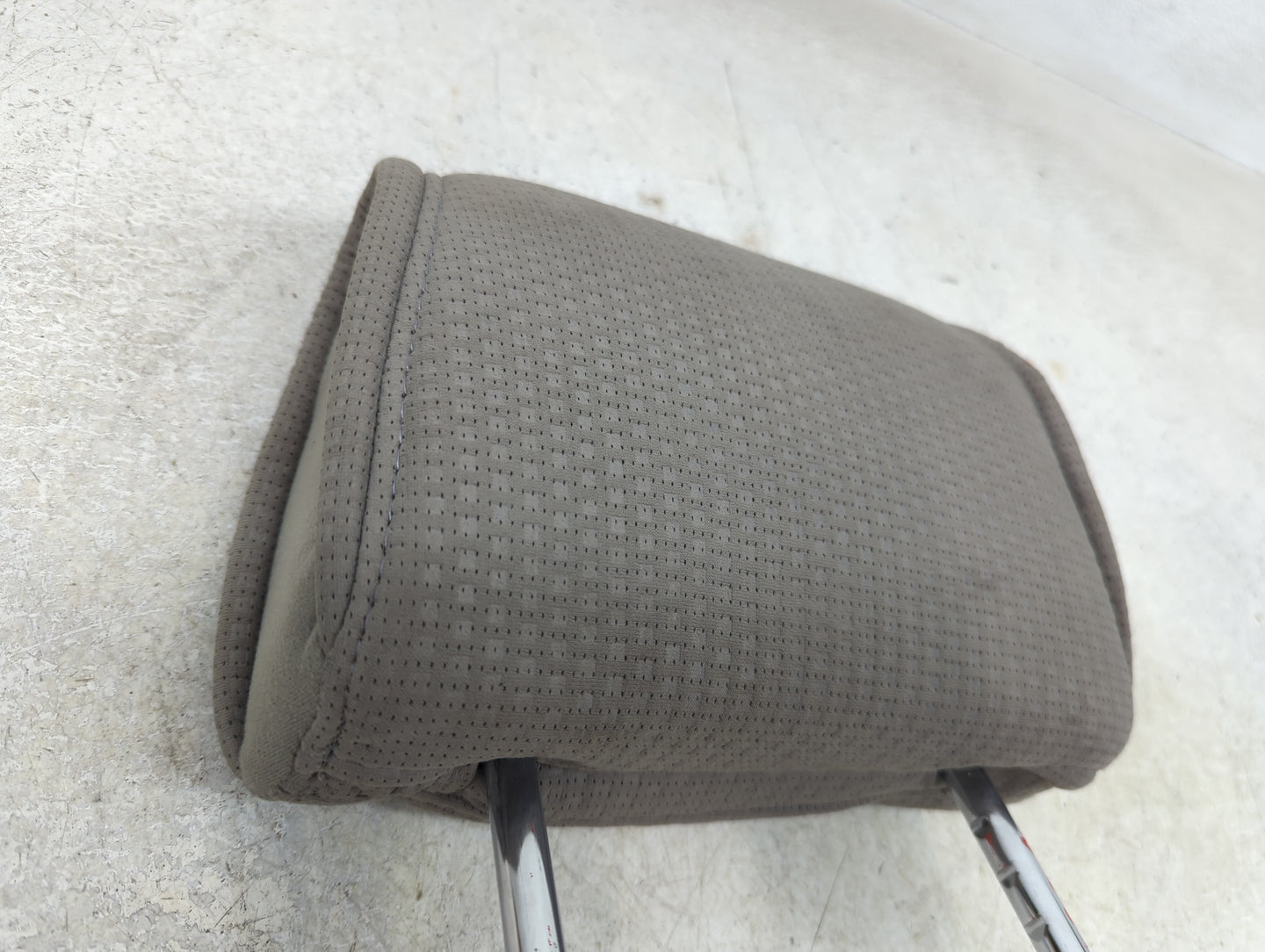 2008-2009 Nissan Quest Headrest Head Rest Rear Seat Fits Fits 2008 2009 OEM Used Auto Parts - Oemusedautoparts1.com