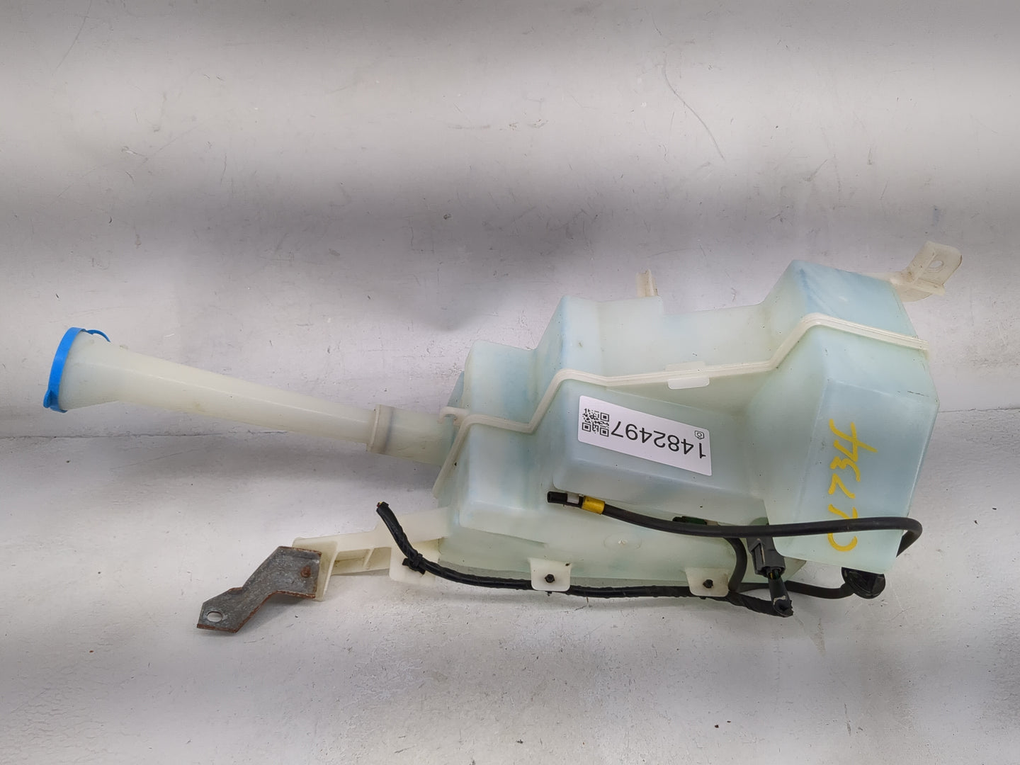 2004-2009 Nissan Quest Windshield Washer Fluid Reservoir Bottle - Oemusedautoparts1.com