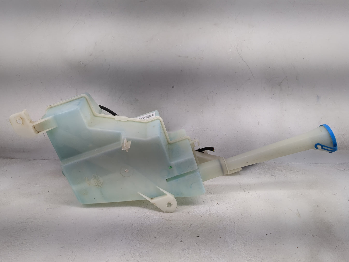 2004-2009 Nissan Quest Windshield Washer Fluid Reservoir Bottle - Oemusedautoparts1.com