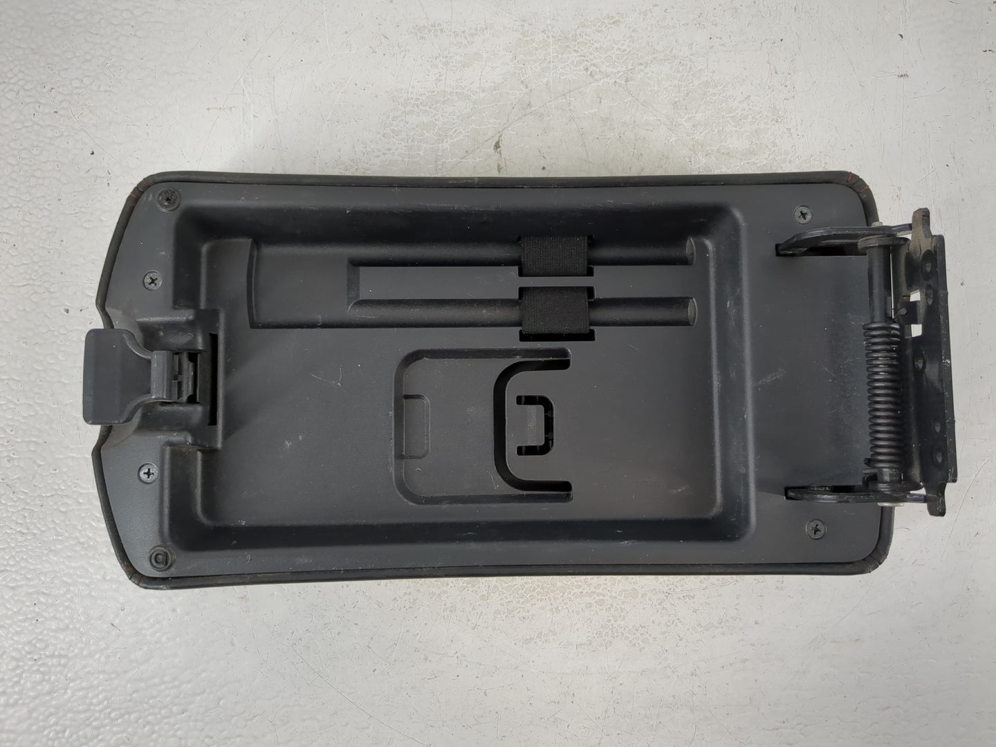 2008-2012 Nissan Rogue Center Console Armrest Cover Lid Fits Fits 2008 2009 2010 2011 2012 OEM Used Auto Parts - Oemusedauto