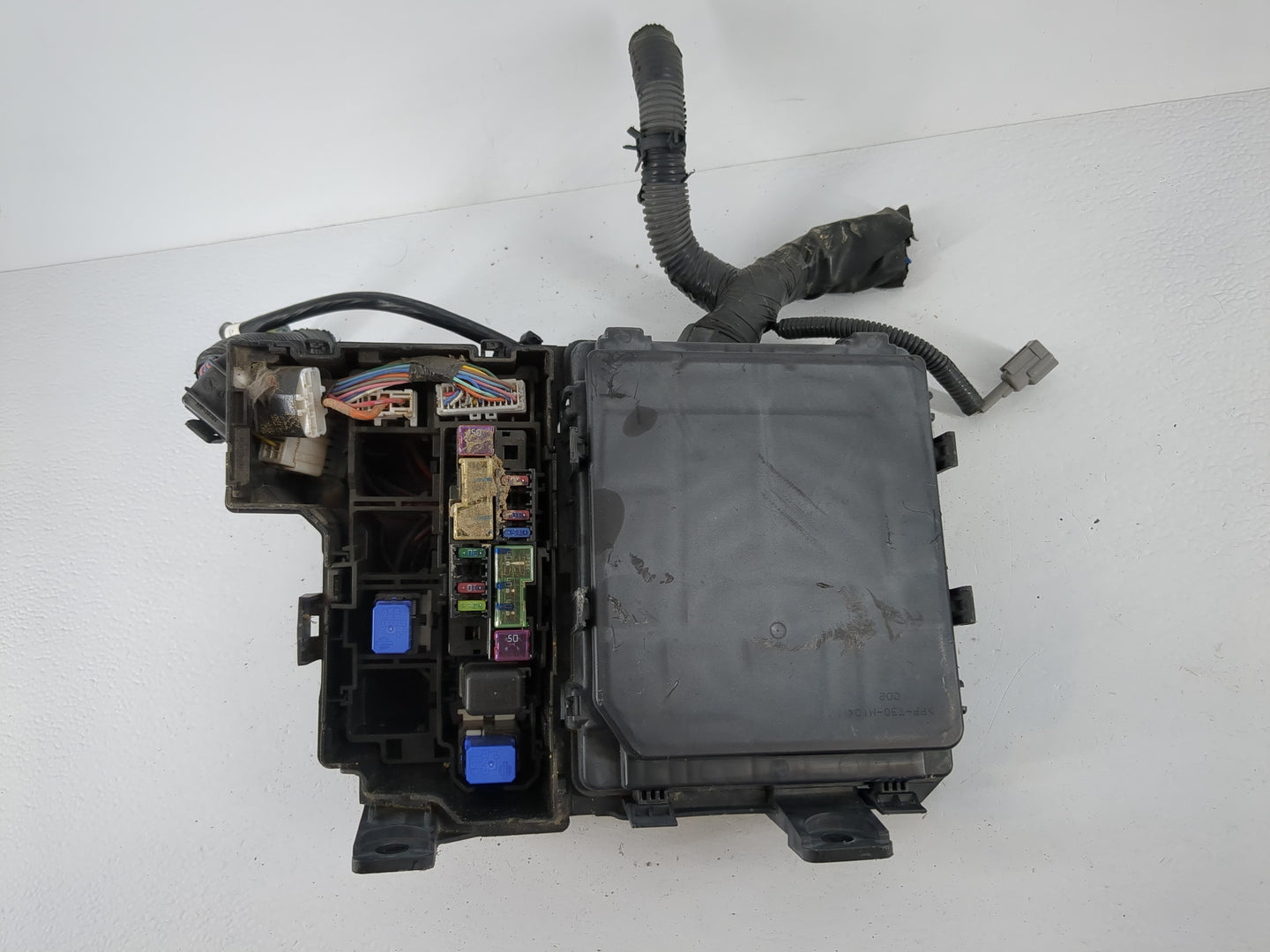 2008-2010 Nissan Rogue Fusebox Fuse Box Panel Relay Module Fits Fits 2008 2009 2010 OEM Used Auto Parts - Oemusedautoparts1.