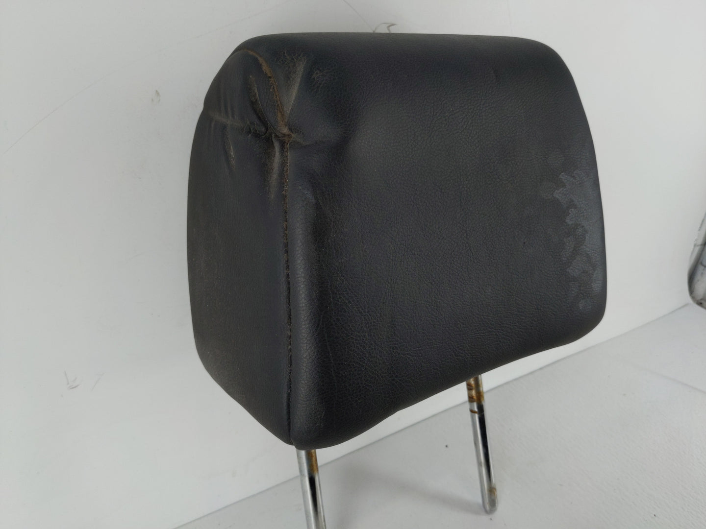 2008 Nissan Rogue Headrest Head Rest Front Driver Passenger Seat Fits OEM Used Auto Parts - Oemusedautoparts1.com