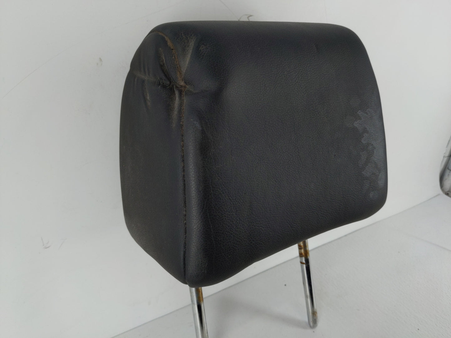 2008 Nissan Rogue Headrest Head Rest Front Driver Passenger Seat Fits OEM Used Auto Parts - Oemusedautoparts1.com